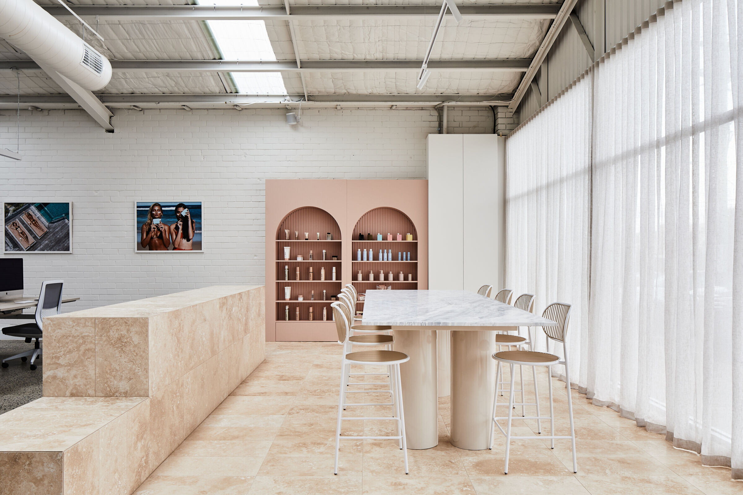 https://archello.com/story/122472/attachments/photos-videos/6 photo_credit Jade Cantwell