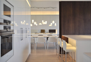 NEW DISTRIBUTION FOR A PENTHOUSE BY THE GOLF