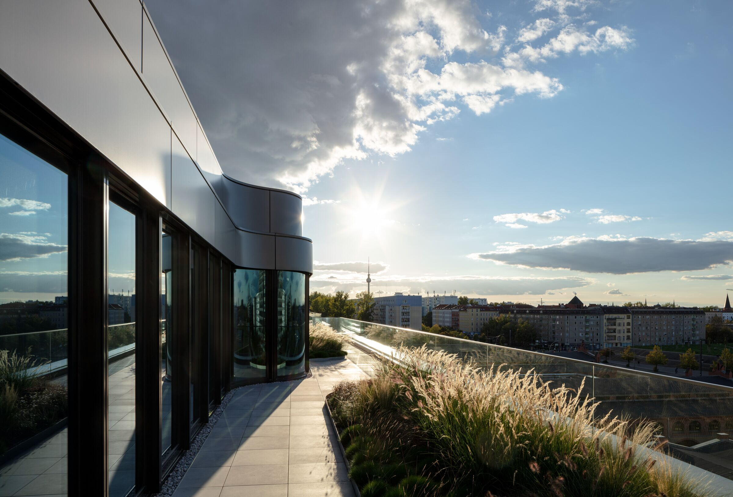 https://archello.com/story/122540/attachments/photos-videos/13 photo_credit HGEsch Photography