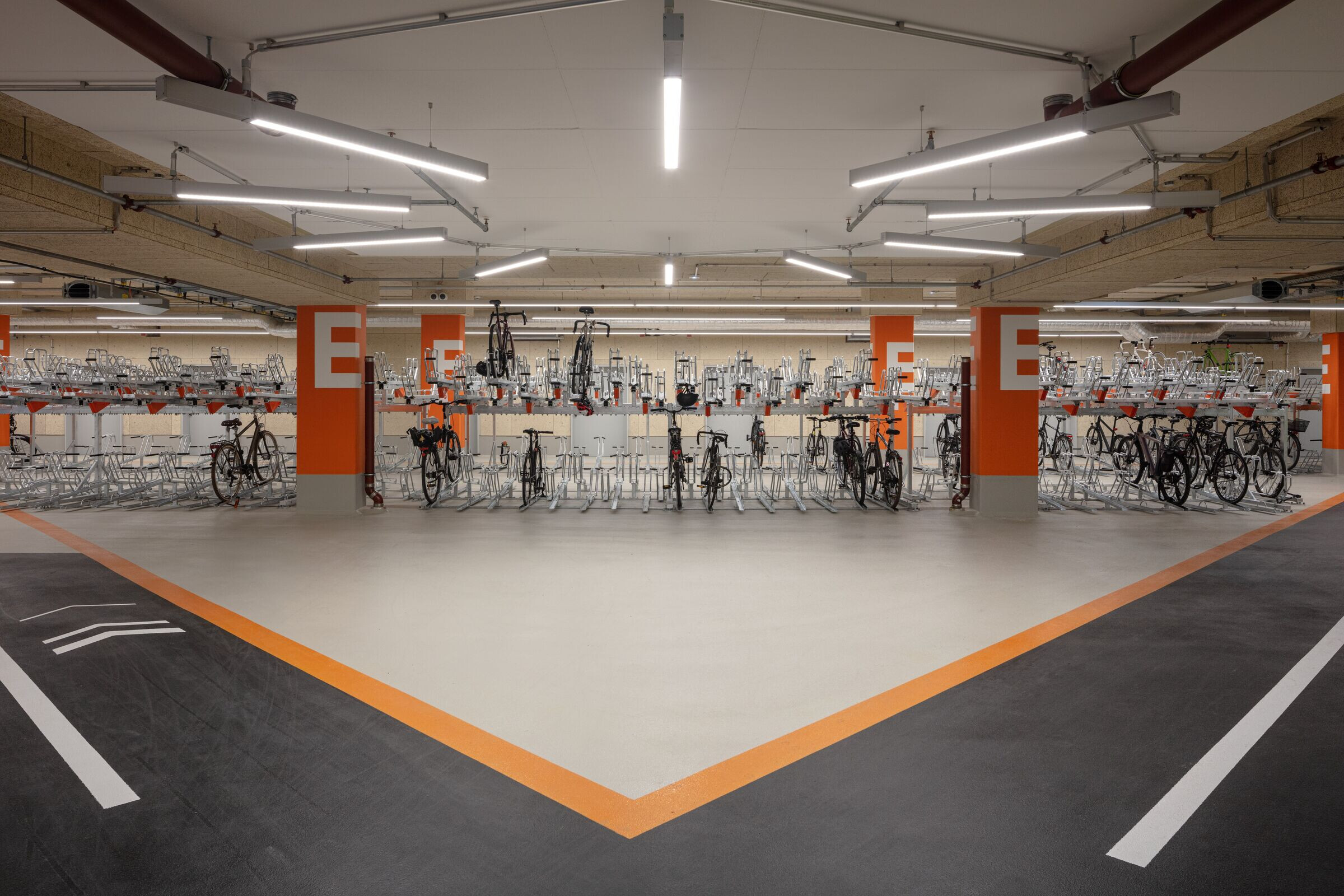 https://archello.com/story/122540/attachments/photos-videos/14 photo_credit HGEsch Photography