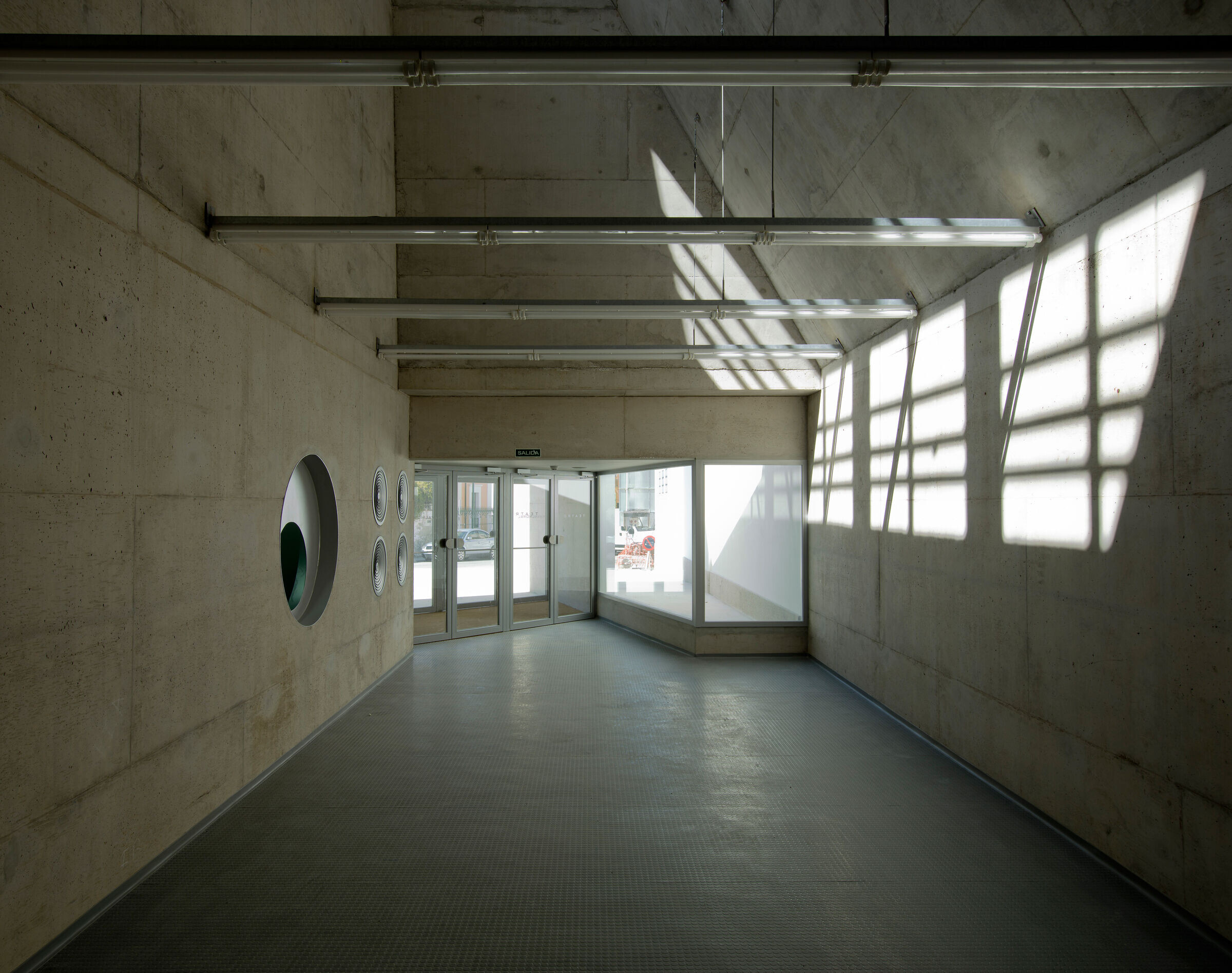 https://archello.com/story/122513/attachments/photos-videos/6 photo_credit Luis Asin