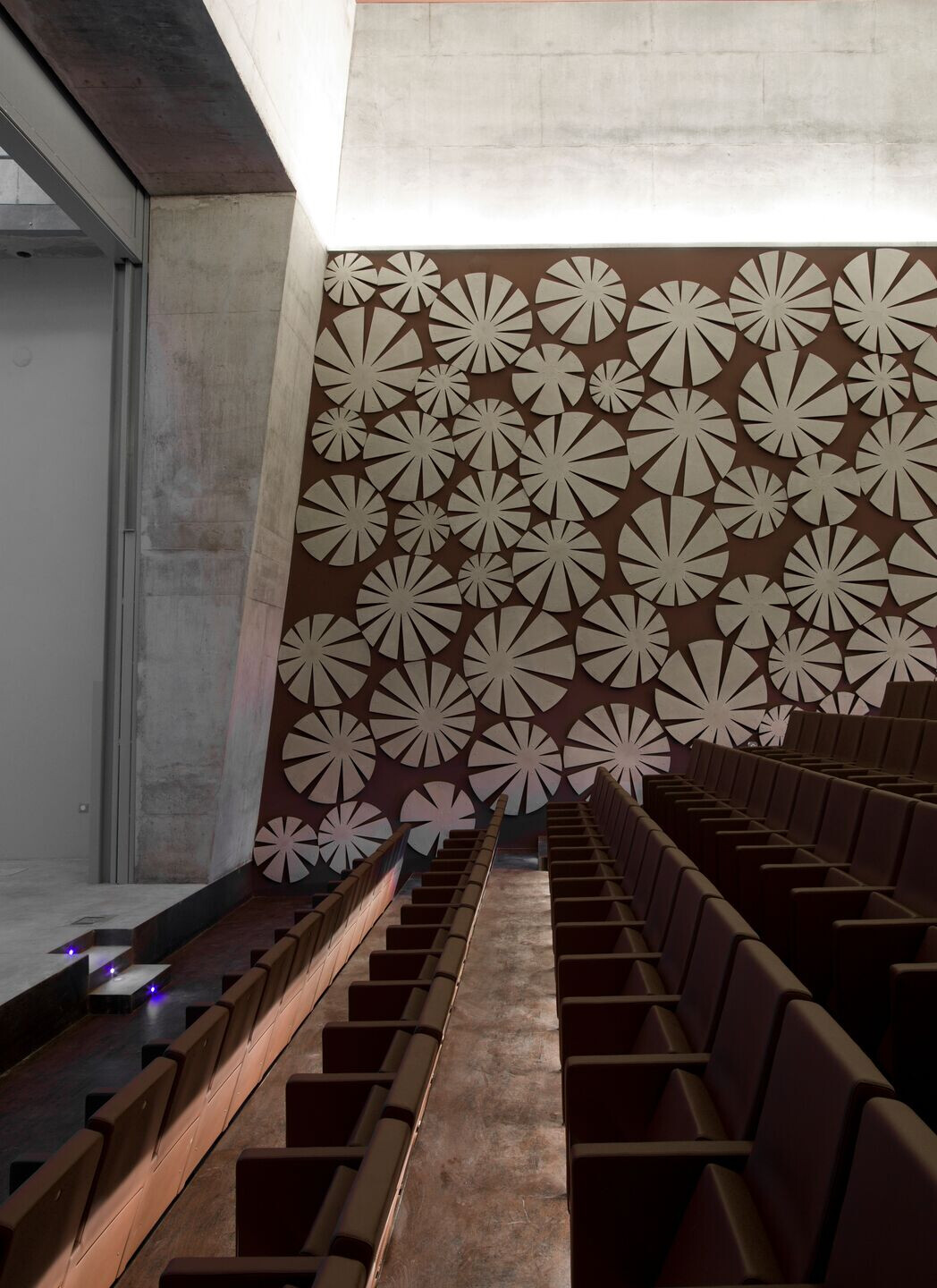 https://archello.com/story/122513/attachments/photos-videos/12 photo_credit Luis Asin