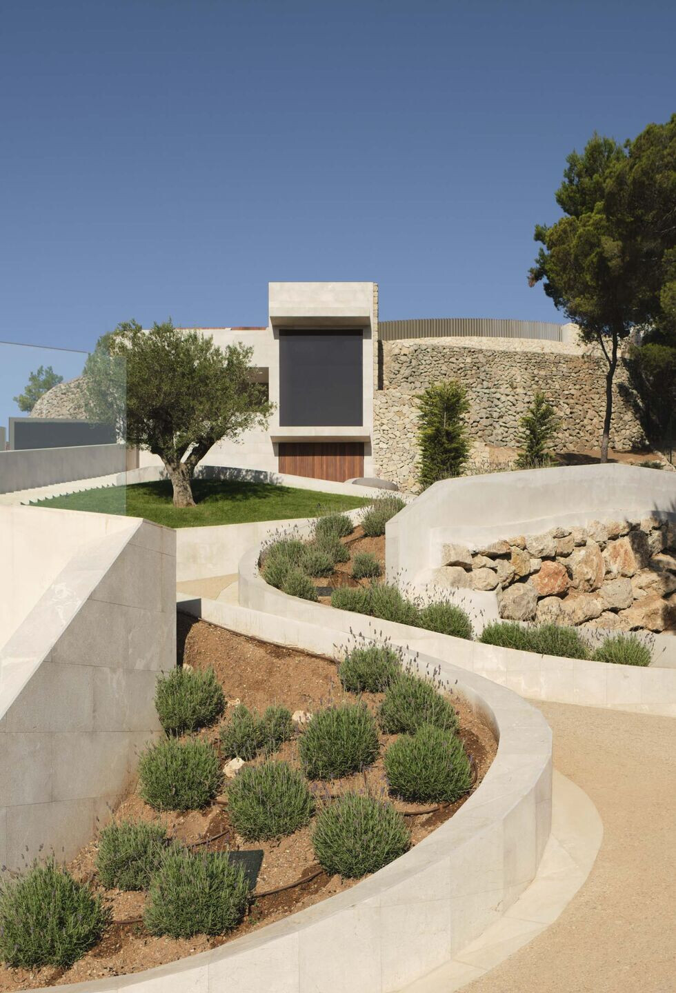 https://archello.com/story/122616/attachments/photos-videos/3 photo_credit Arturo and Lauren