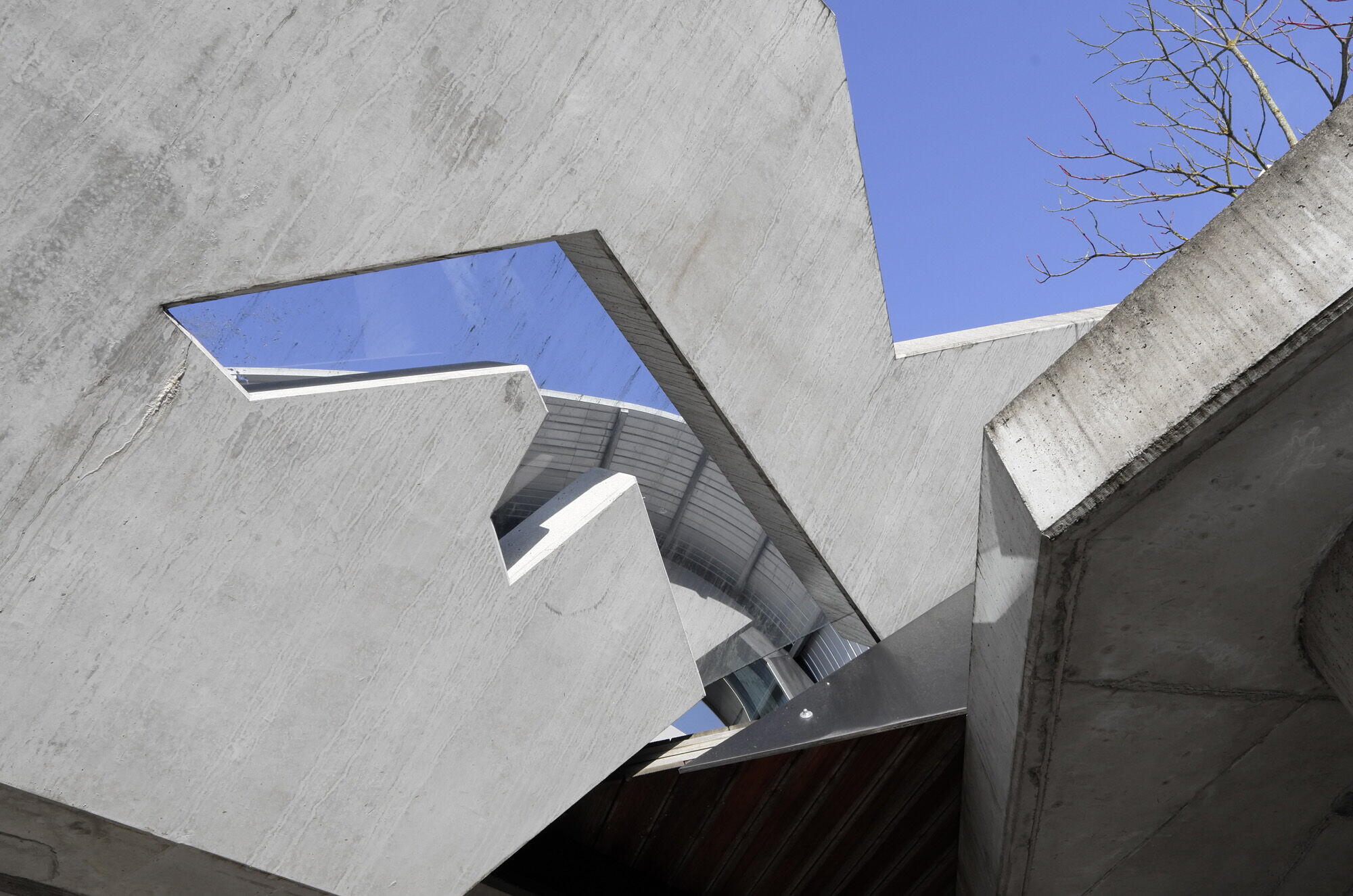 https://archello.com/story/122862/attachments/photos-videos/6 photo_credit gronych + dollega architekten