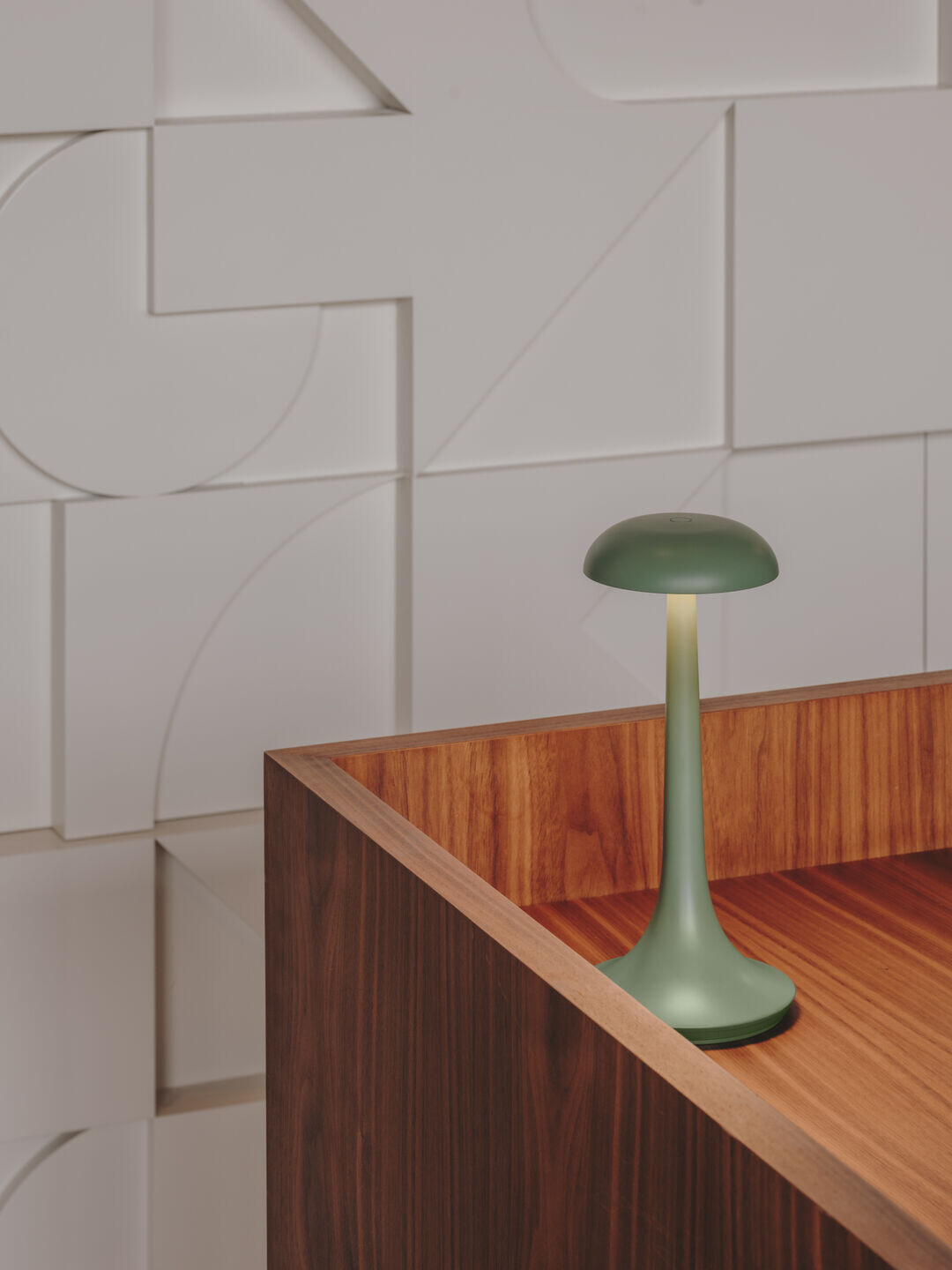 https://archello.com/product/96130/attachments/photos-videos/3