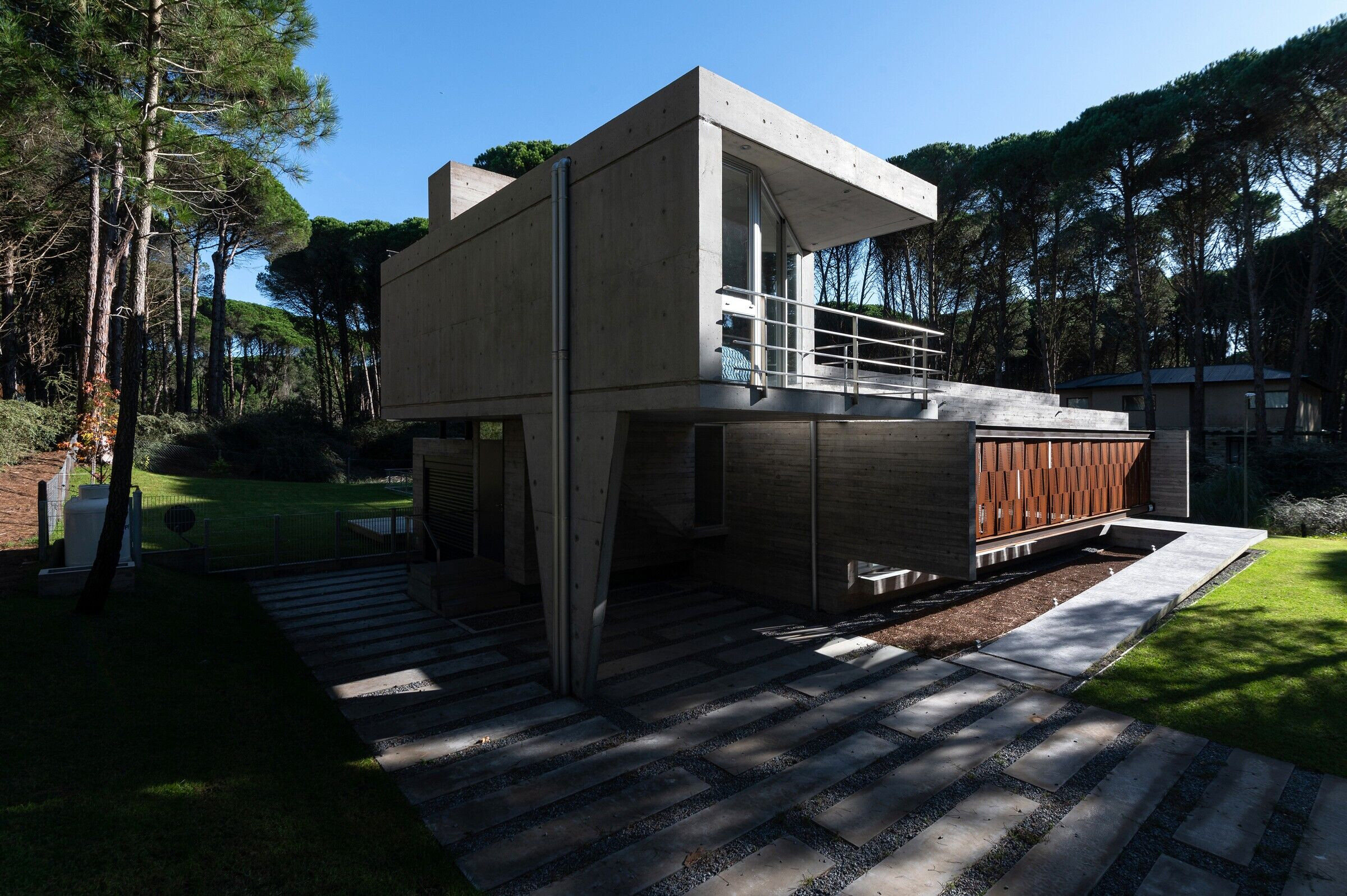 https://archello.com/story/99184/attachments/photos-videos/7 photo_credit Diego Medina