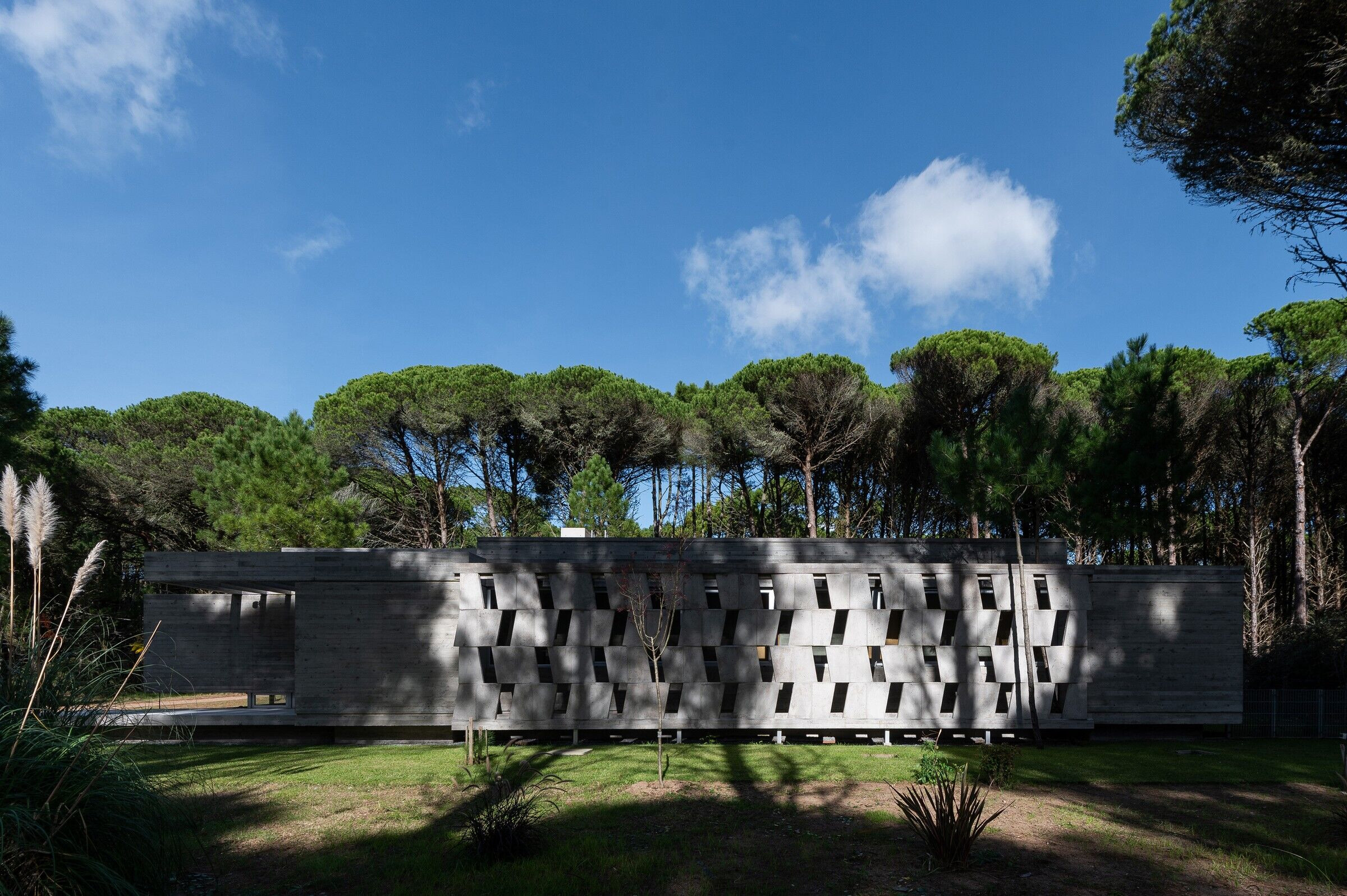 https://archello.com/story/99184/attachments/photos-videos/8 photo_credit Diego Medina