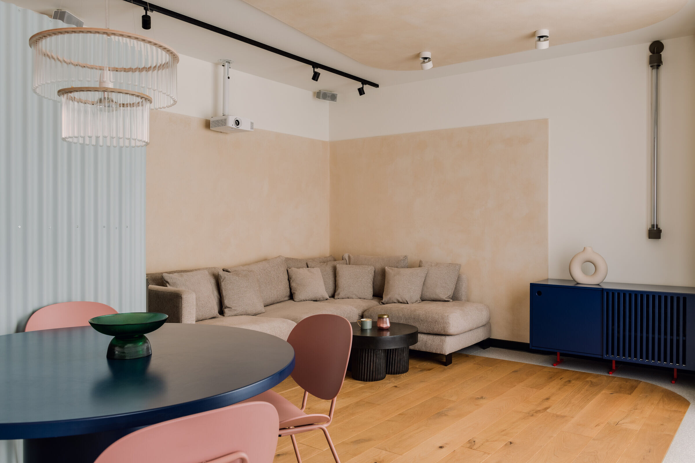 https://archello.com/story/122996/attachments/photos-videos/6 photo_credit ONI Studio