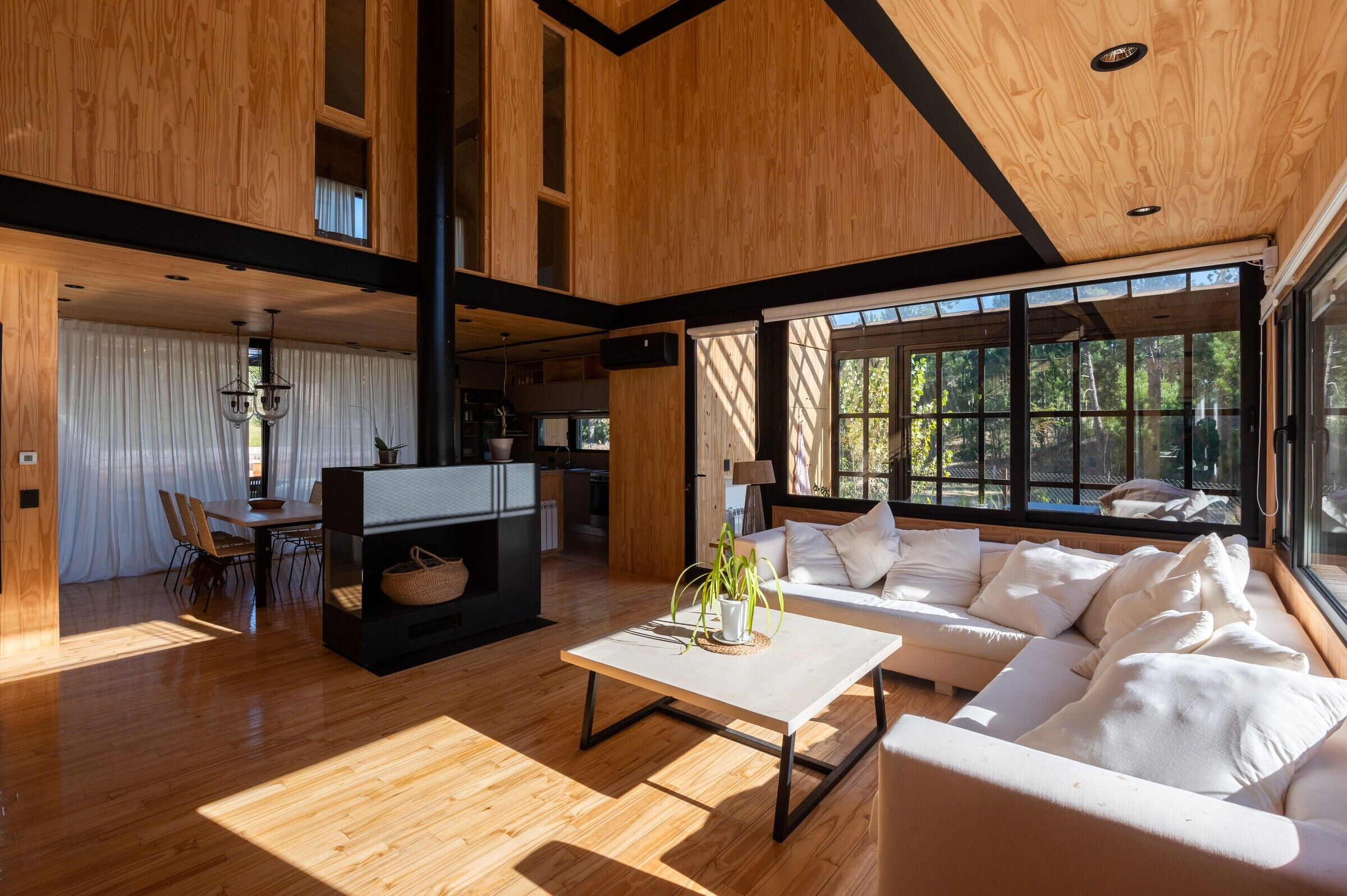 https://archello.com/story/122237/attachments/photos-videos/28 photo_credit Diego Medina