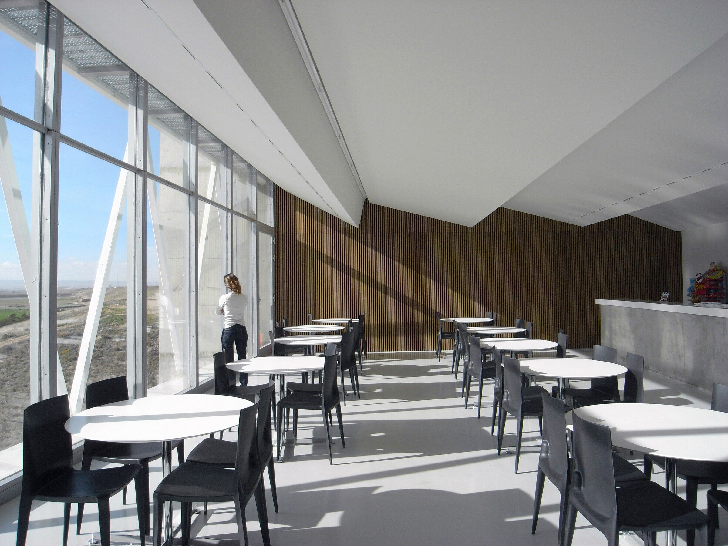 https://archello.com/story/123378/attachments/photos-videos/13 photo_credit Taller básico de arquitectura (Xabier Ilundain Madurga)