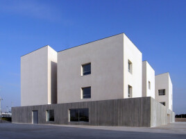 Rectory building for San Jorge University