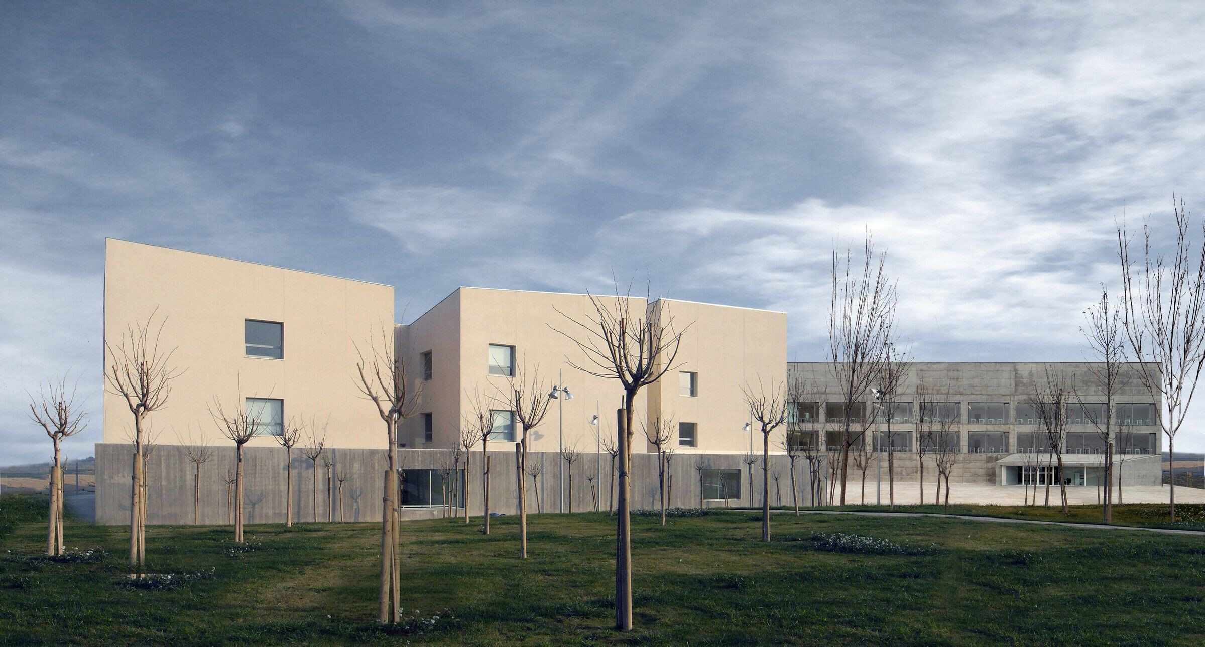 https://archello.com/story/123441/attachments/photos-videos/4 photo_credit Taller básico de arquitectura (Xabier Ilundain Madurga)