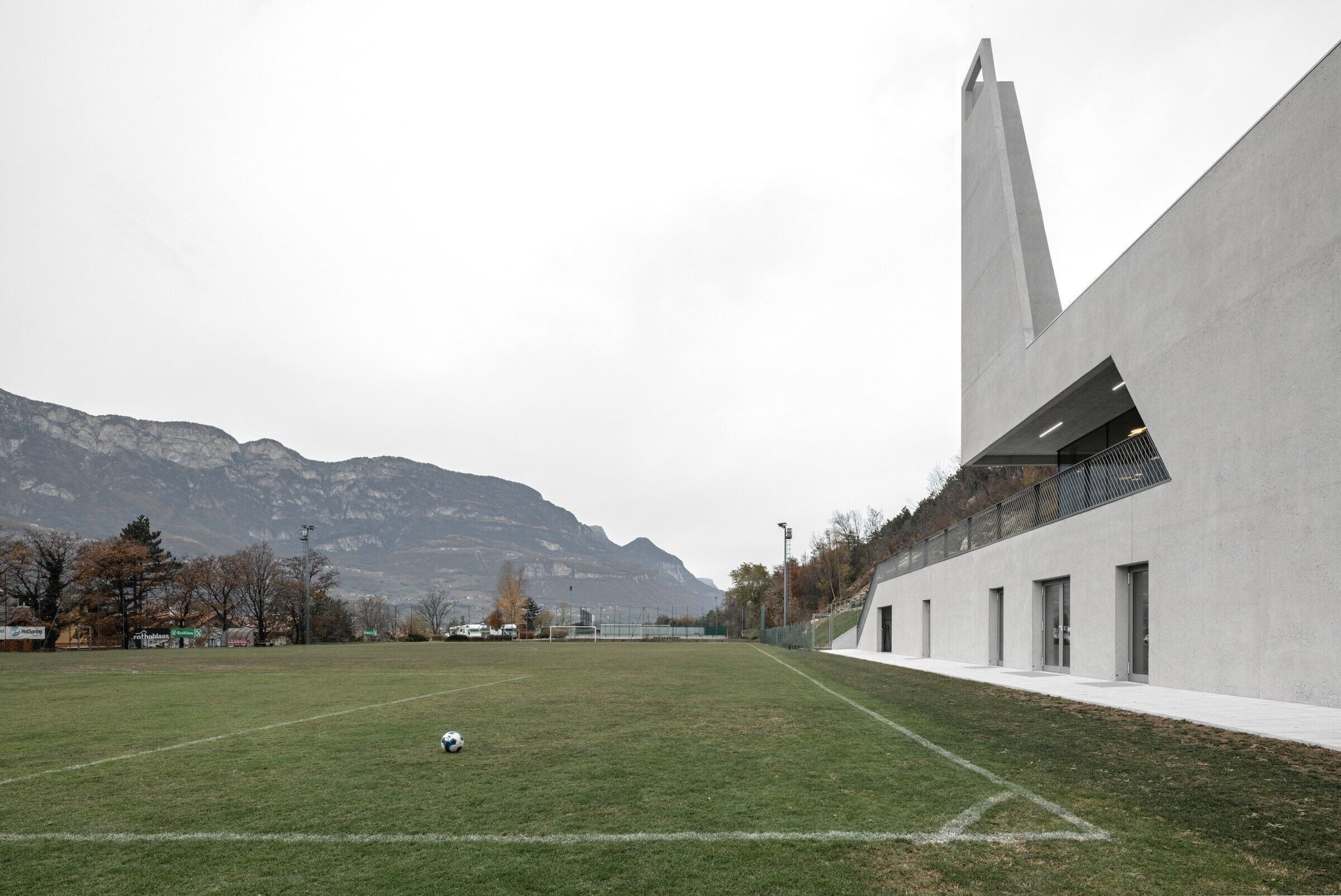 https://archello.com/story/123519/attachments/photos-videos/6 photo_credit Gustav Willeit