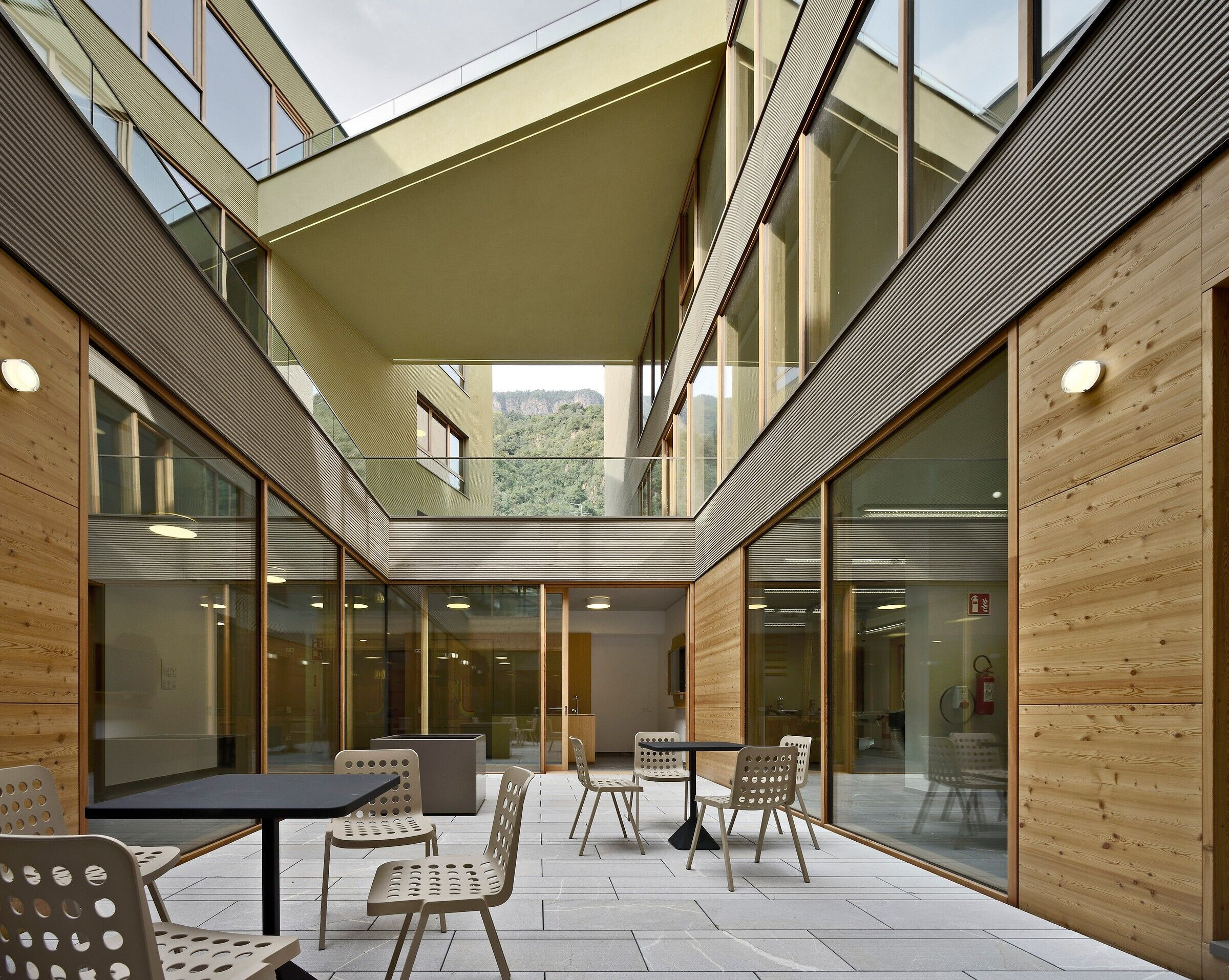 https://archello.com/story/123525/attachments/photos-videos/4 photo_credit Oskar Da Riz