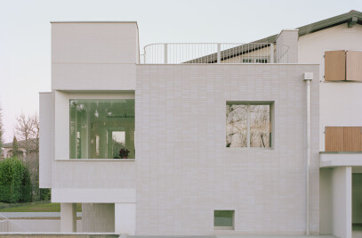 AC House Unexpected Geometries