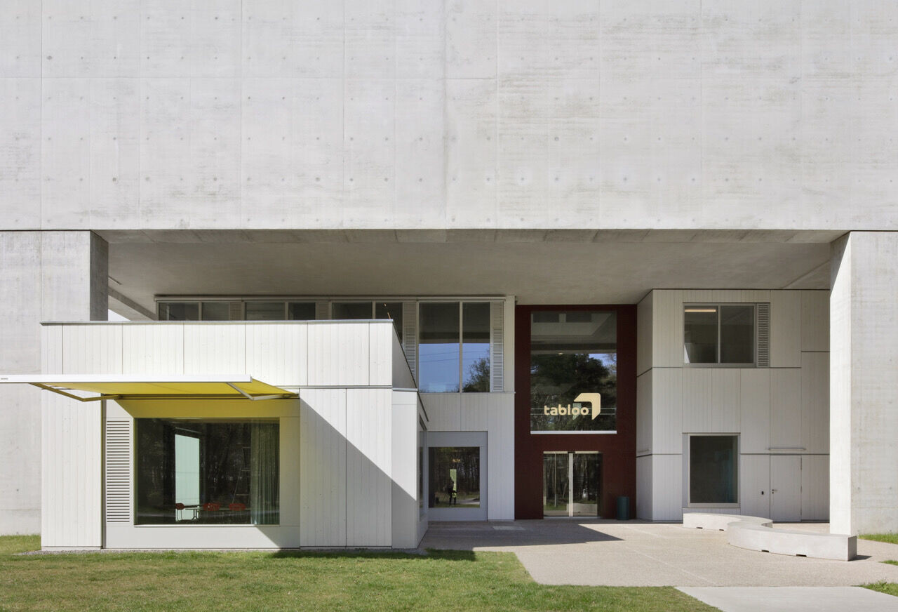 https://archello.com/story/123700/attachments/photos-videos/6 photo_credit Filip Dujardin
