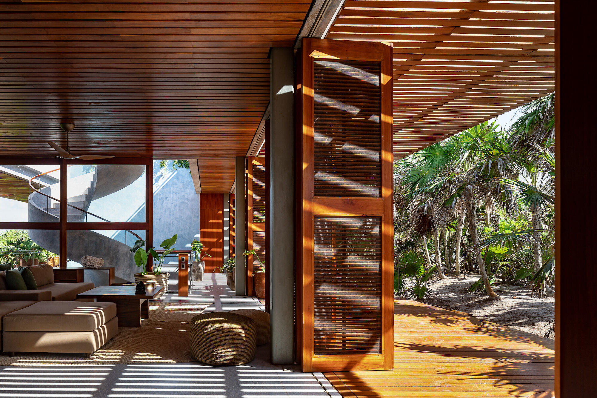 https://archello.com/story/123904/attachments/photos-videos/15 photo_credit Onnis Luque