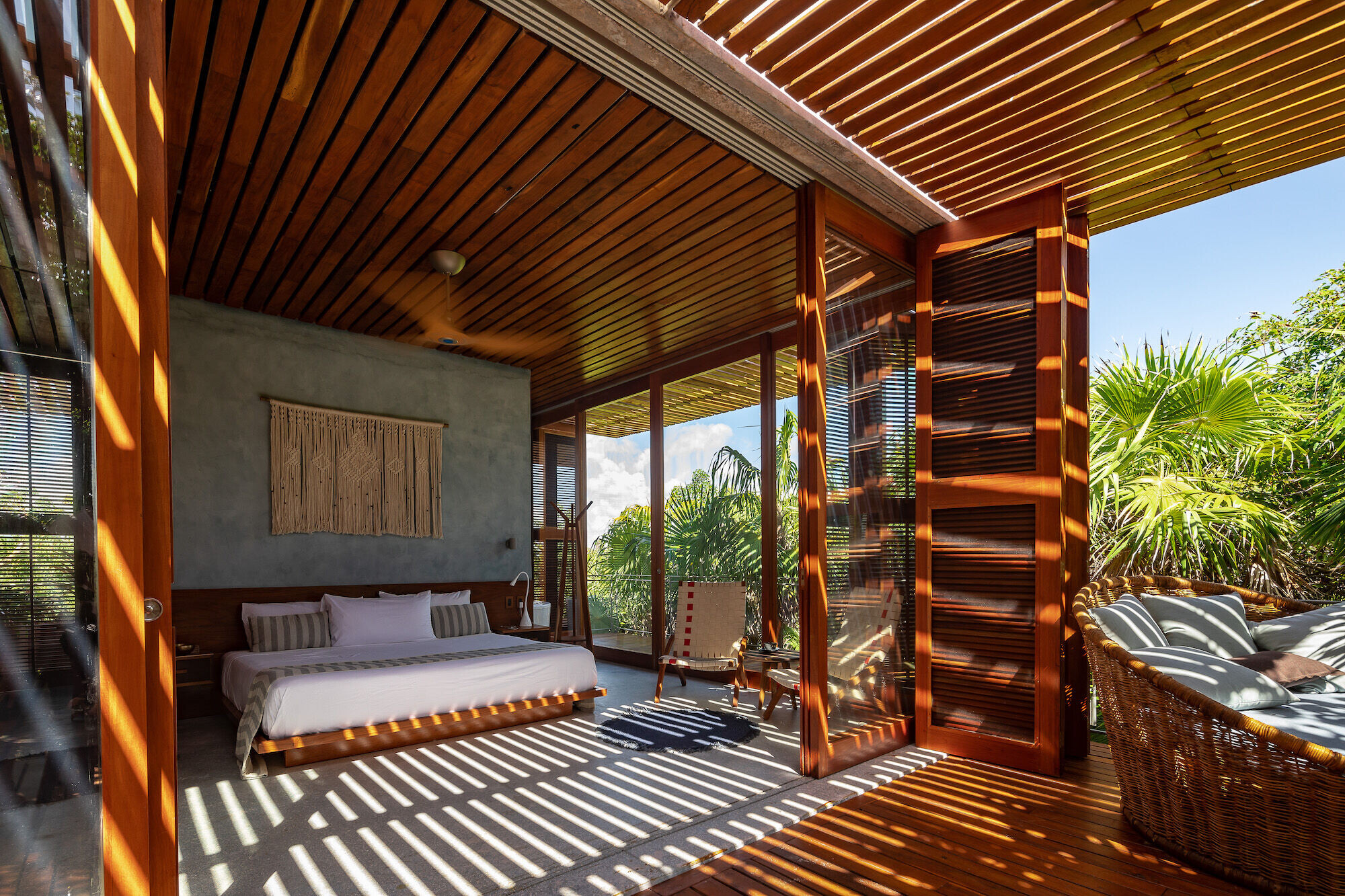 https://archello.com/story/123904/attachments/photos-videos/16 photo_credit Onnis Luque