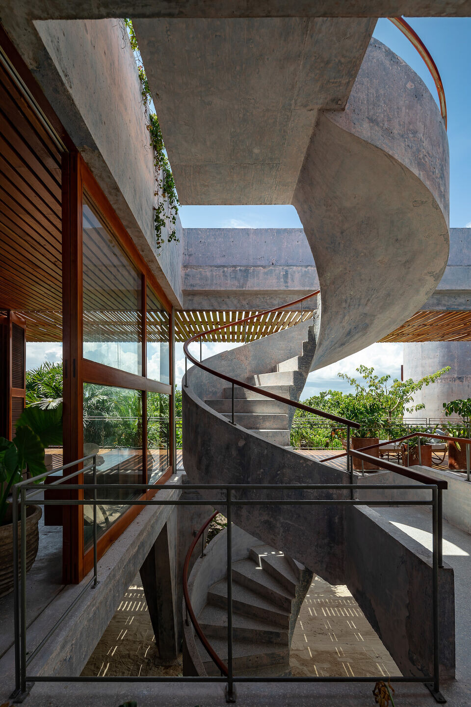 https://archello.com/story/123904/attachments/photos-videos/21 photo_credit Onnis Luque