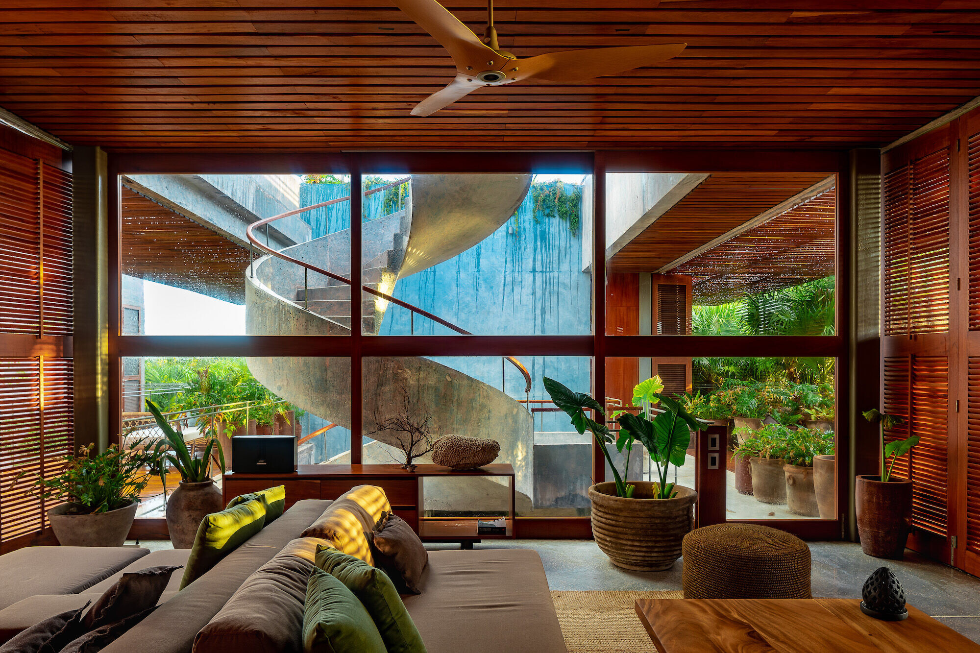 https://archello.com/story/123904/attachments/photos-videos/28 photo_credit Onnis Luque