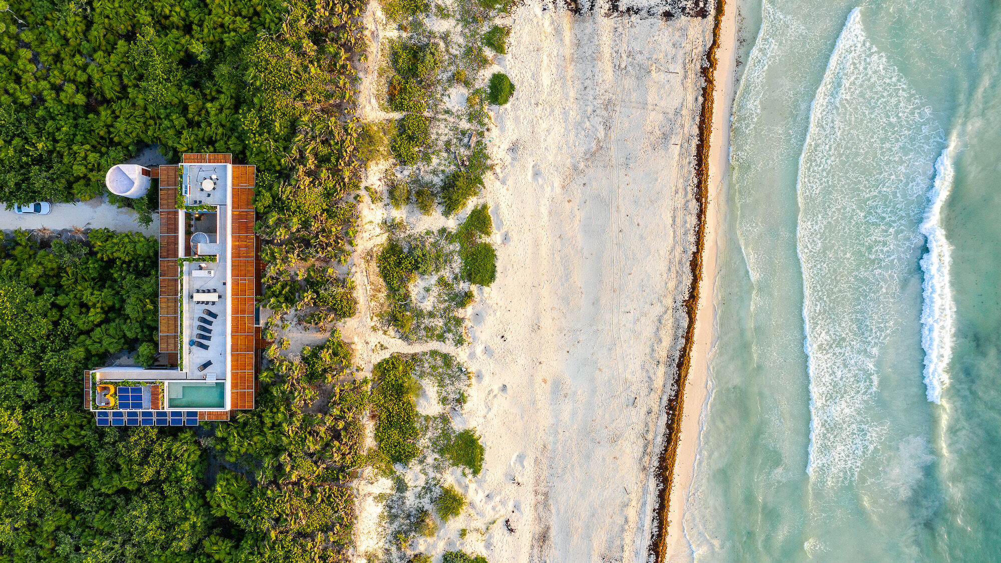 https://archello.com/story/123904/attachments/photos-videos/33 photo_credit Onnis Luque