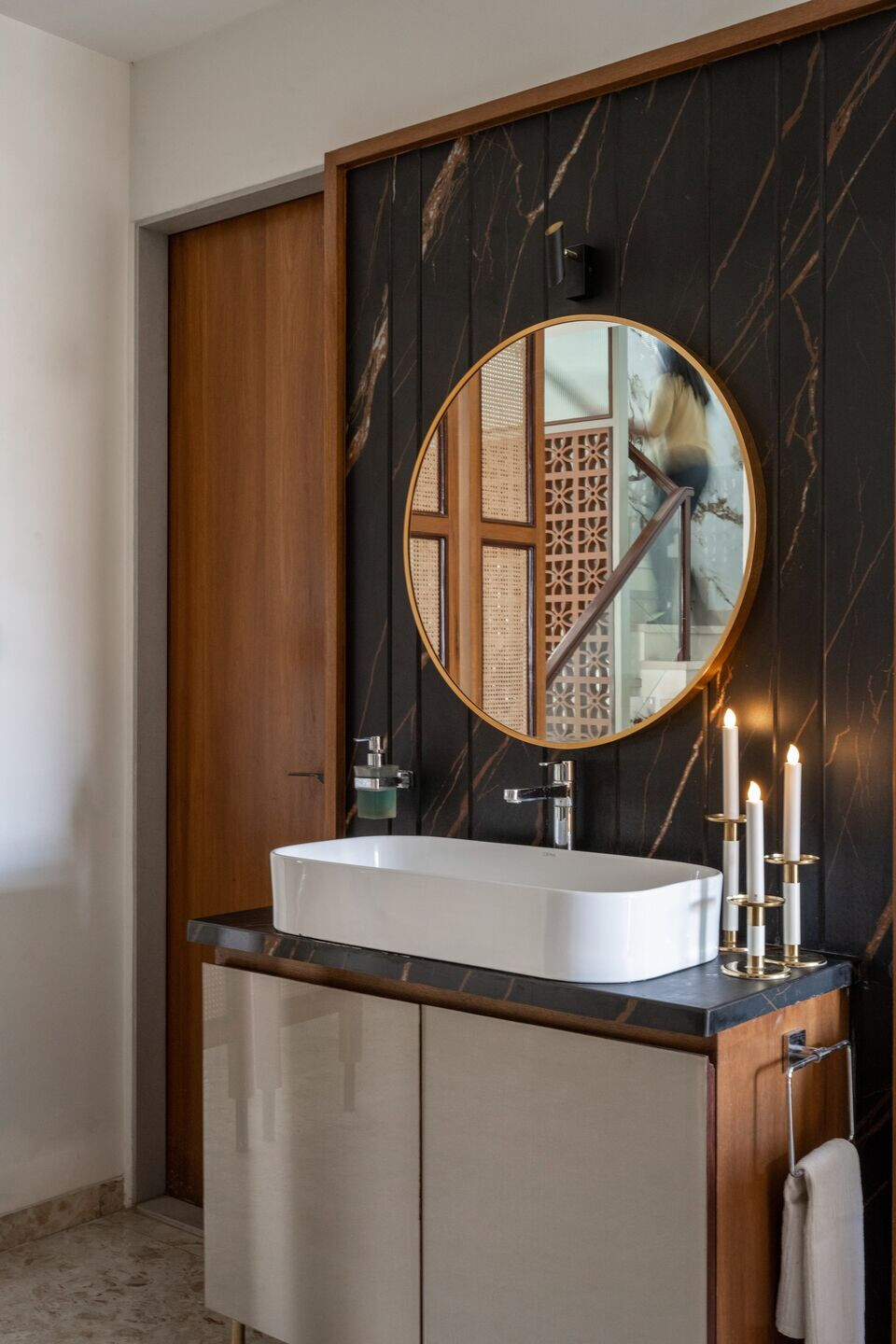 https://archello.com/story/124024/attachments/photos-videos/15 photo_credit MK Gandhi Studio
