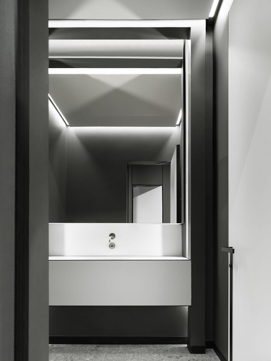 https://archello.com/story/124180/attachments/photos-videos/30 photo_credit Dmitry Chebanenko