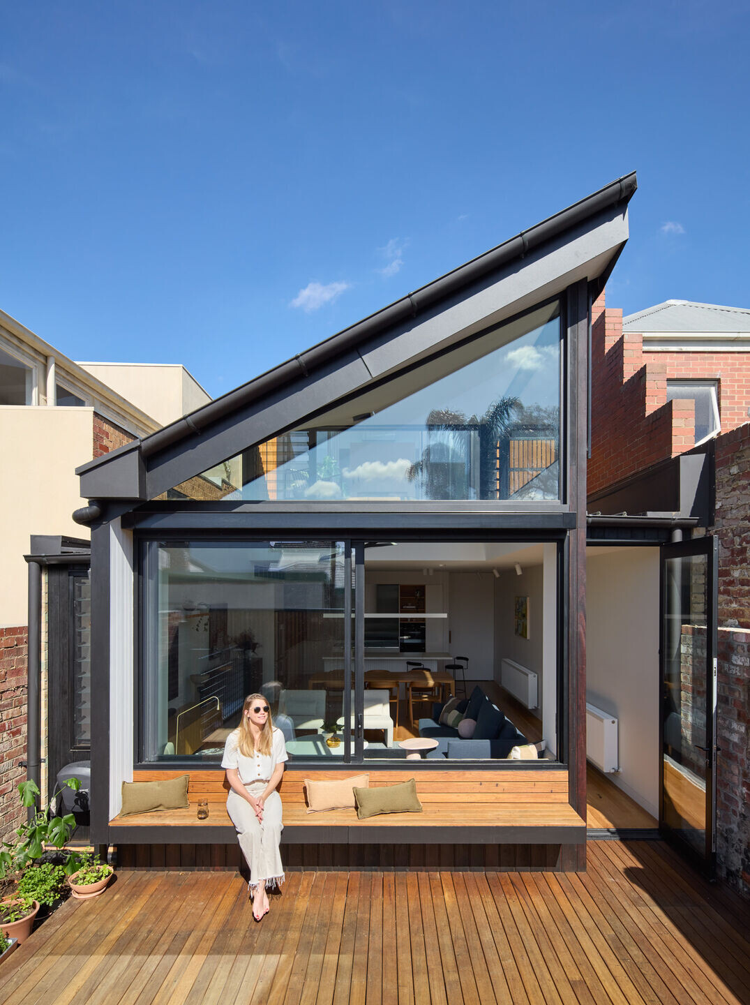 https://archello.com/story/124219/attachments/photos-videos/3 photo_credit Jack Lovel