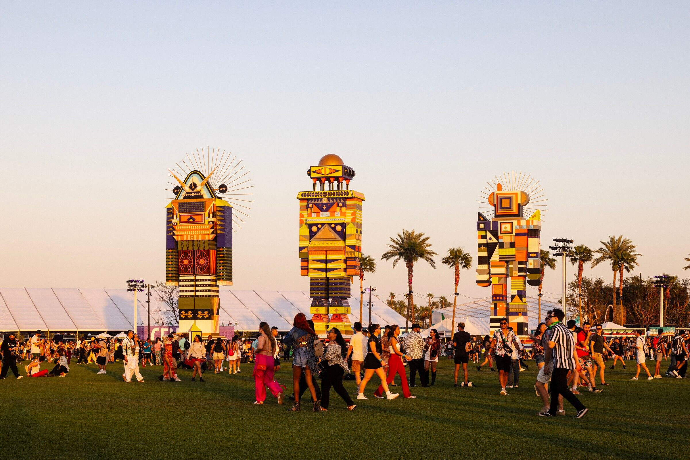 https://archello.com/story/124229/attachments/photos-videos/9 photo_credit Lance Gerber, courtesy Coachella