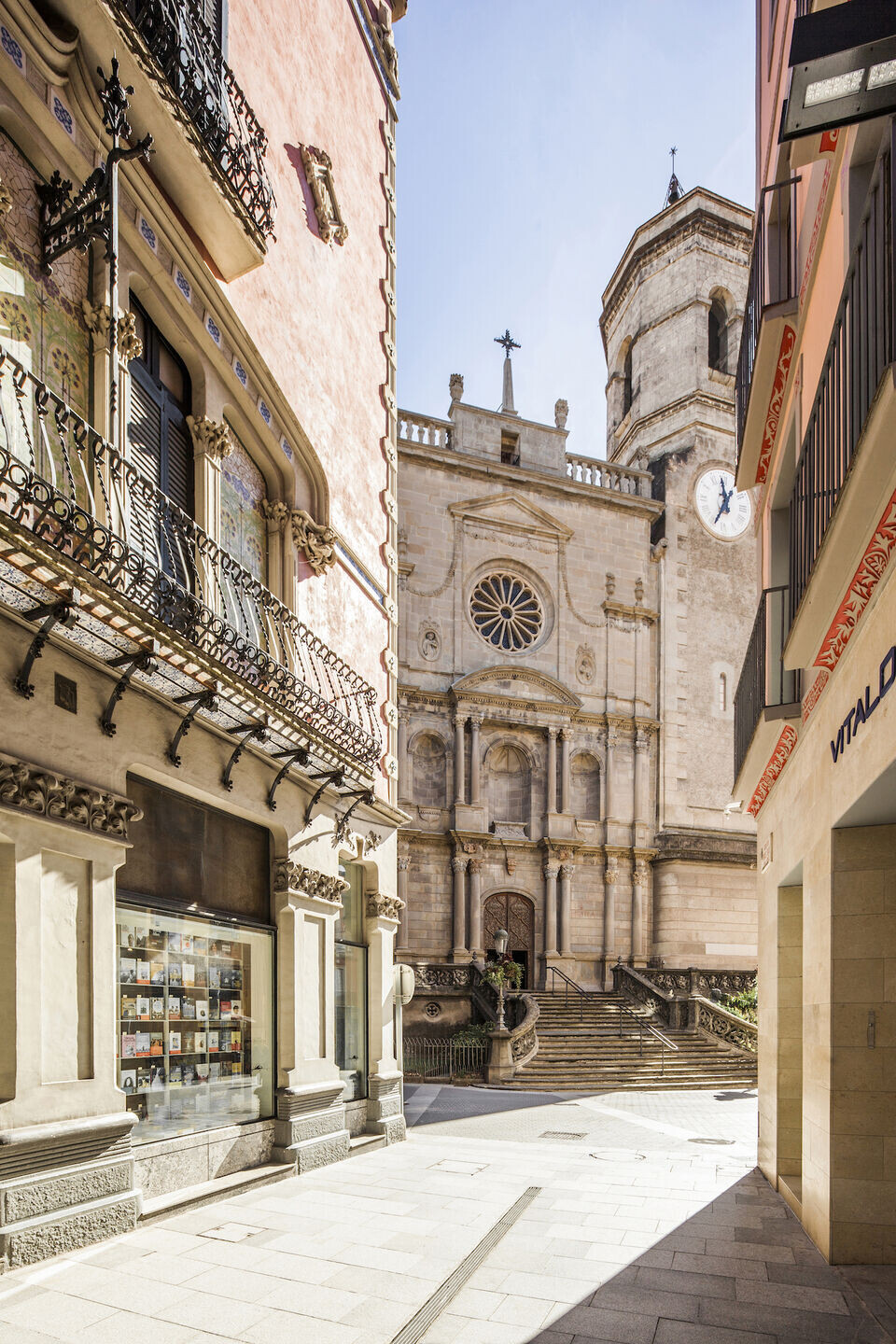 https://archello.com/story/124329/attachments/photos-videos/23 photo_credit Adrià Goula Photo