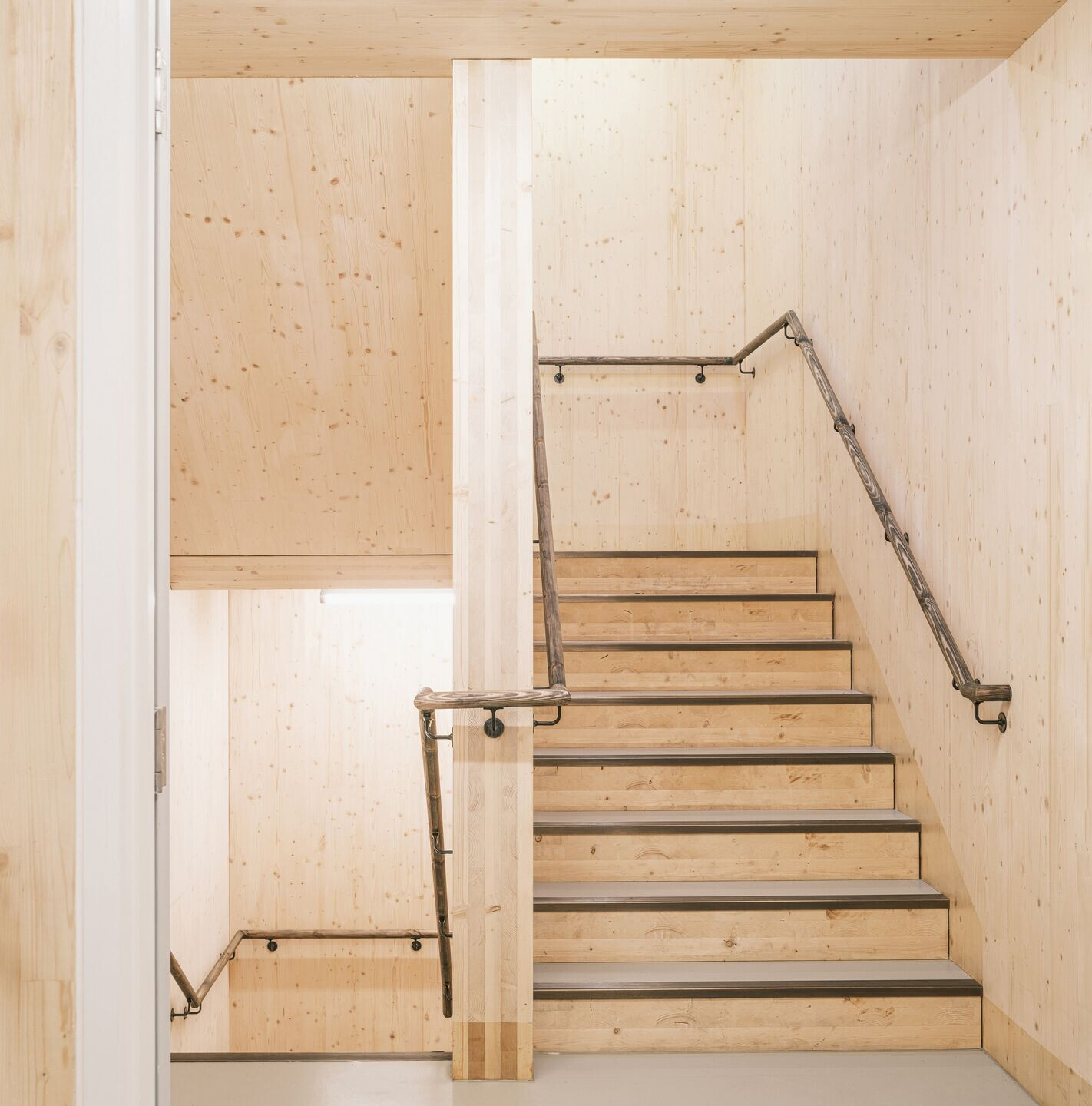 https://archello.com/story/124526/attachments/photos-videos/9 photo_credit Fred Howarth