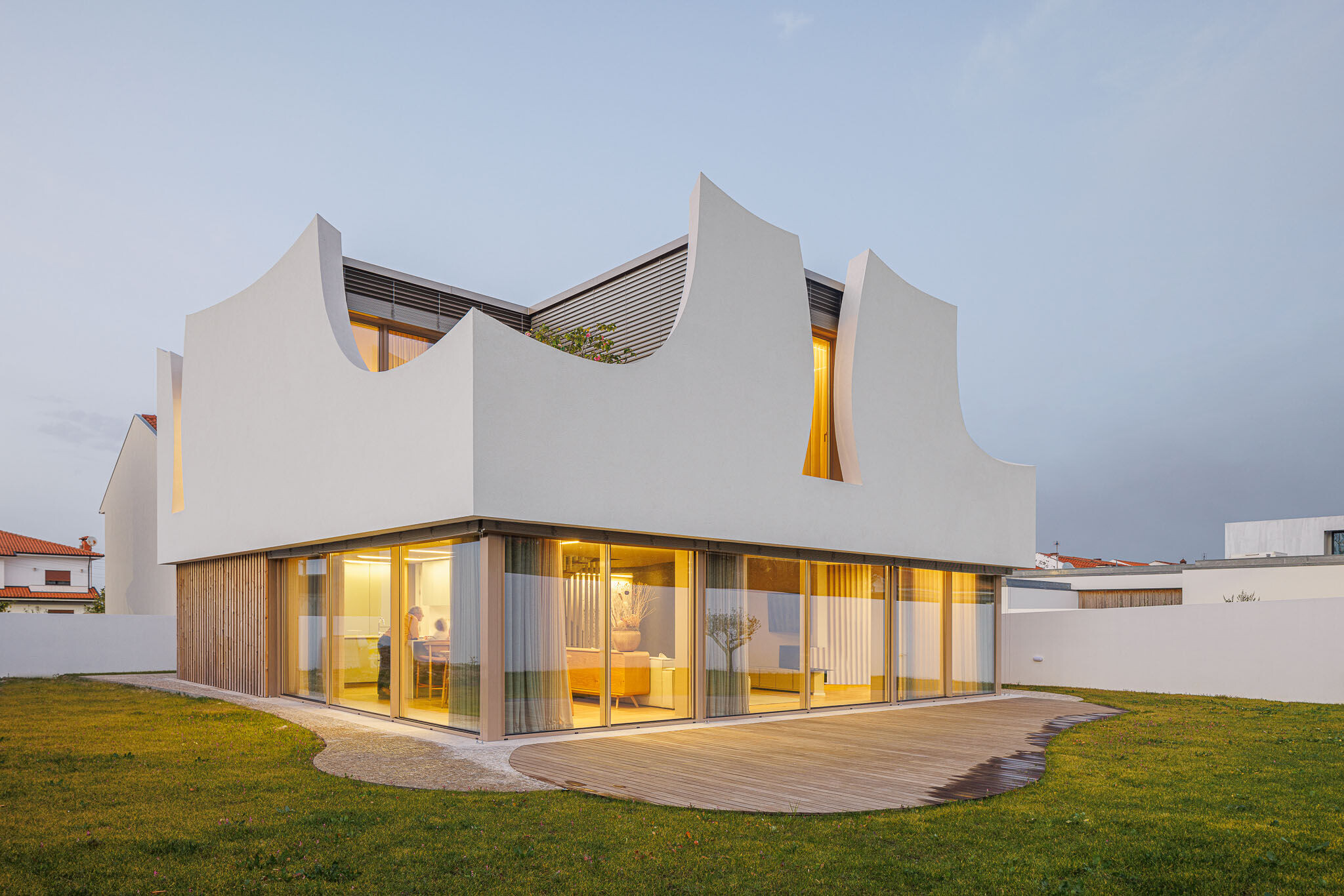 https://archello.com/story/124733/attachments/photos-videos/10 photo_credit Ivo Tavares Studio