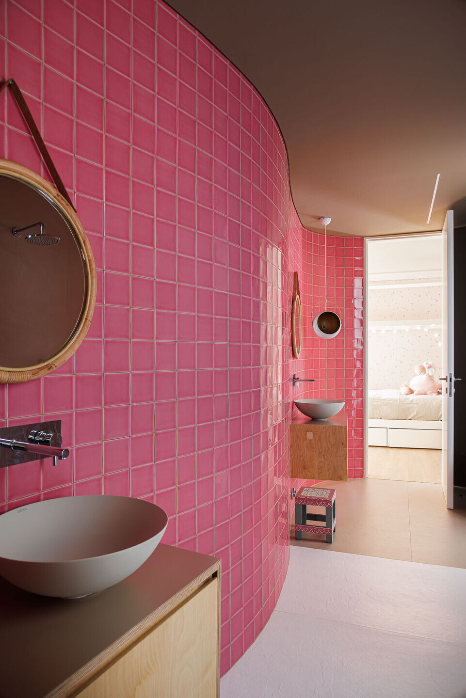 https://archello.com/story/124733/attachments/photos-videos/44 photo_credit Ivo Tavares Studio