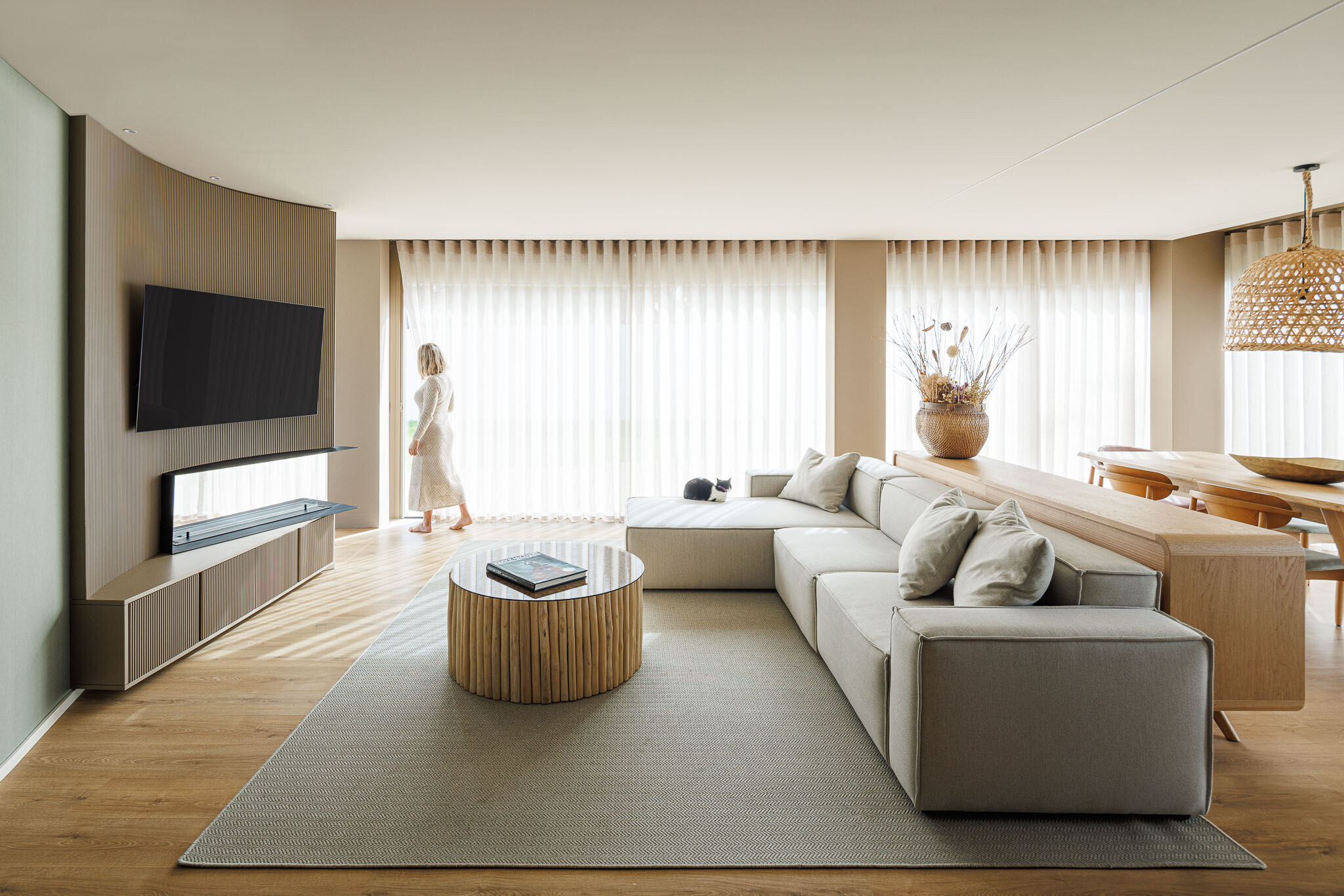 https://archello.com/story/124733/attachments/photos-videos/51 photo_credit Ivo Tavares Studio