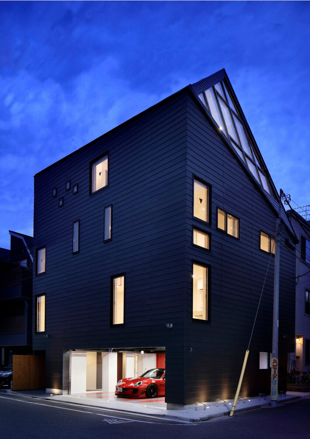 https://archello.com/story/124978/attachments/photos-videos/3 photo_credit GlassEye Inc. (Kazumi Ebihara)