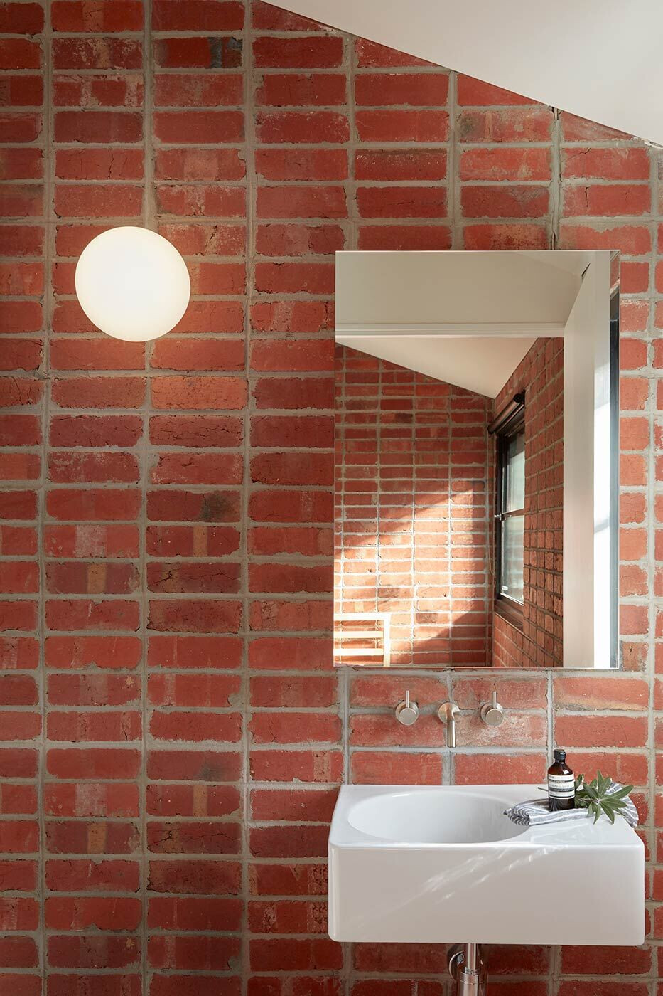 https://archello.com/story/125052/attachments/photos-videos/7 photo_credit Tom Ross and Ben Hosking