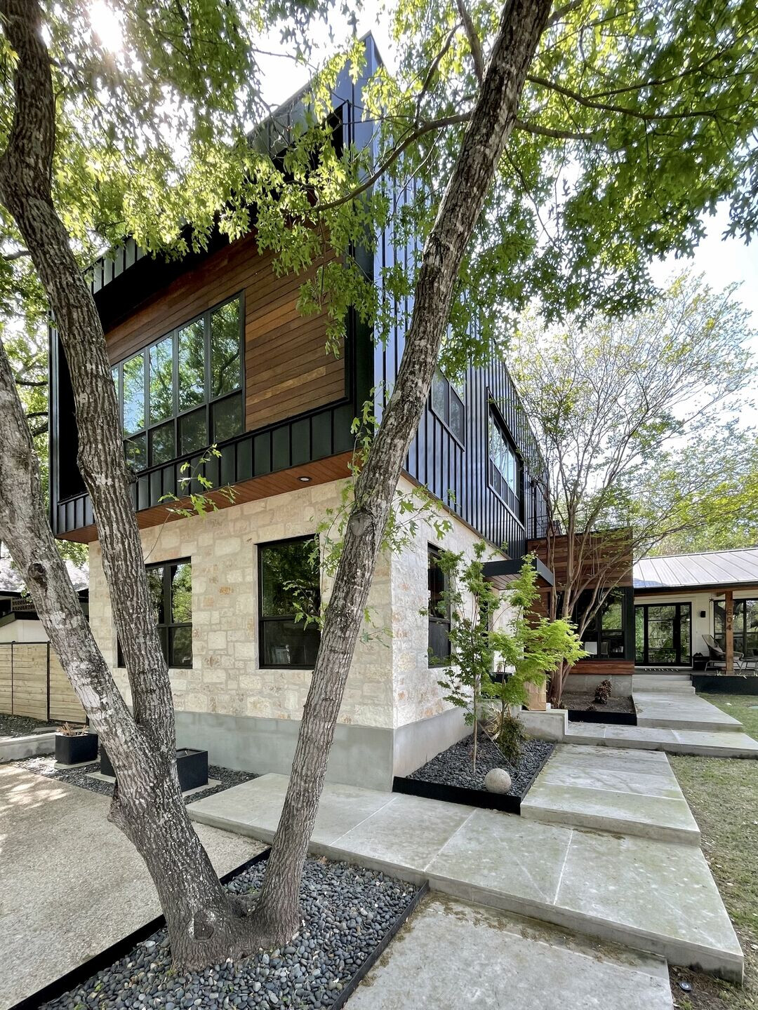 https://archello.com/story/125116/attachments/photos-videos/10 photo_credit Fred Dionne