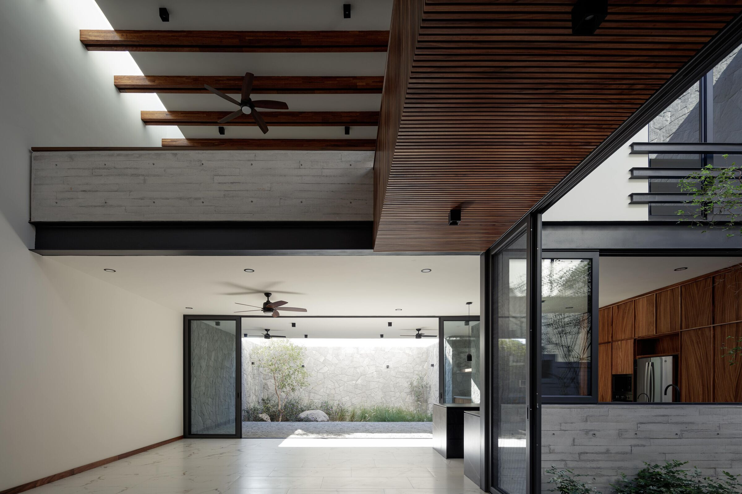 https://archello.com/story/125102/attachments/photos-videos/7