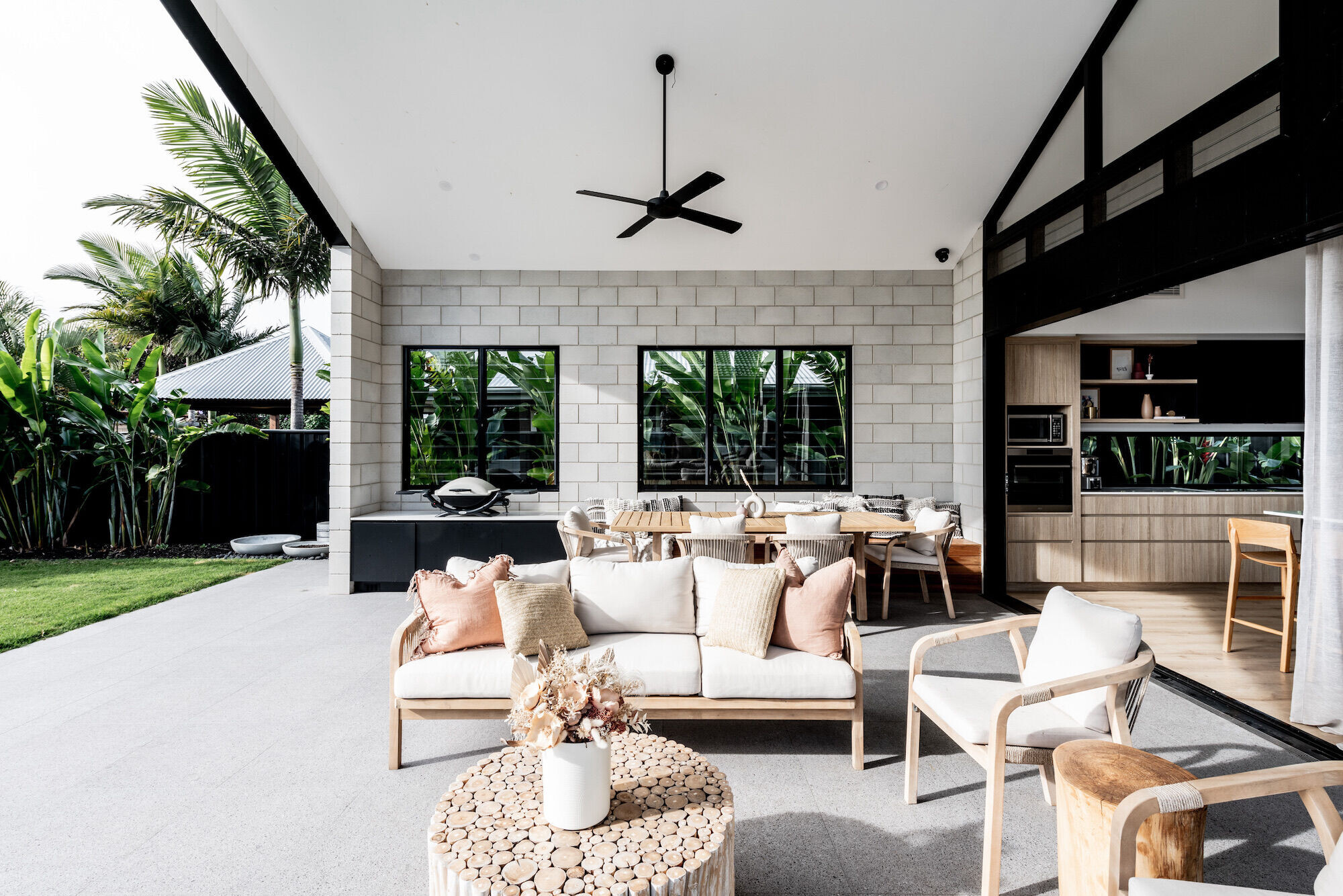 https://archello.com/story/125184/attachments/photos-videos/60 photo_credit May Photography
