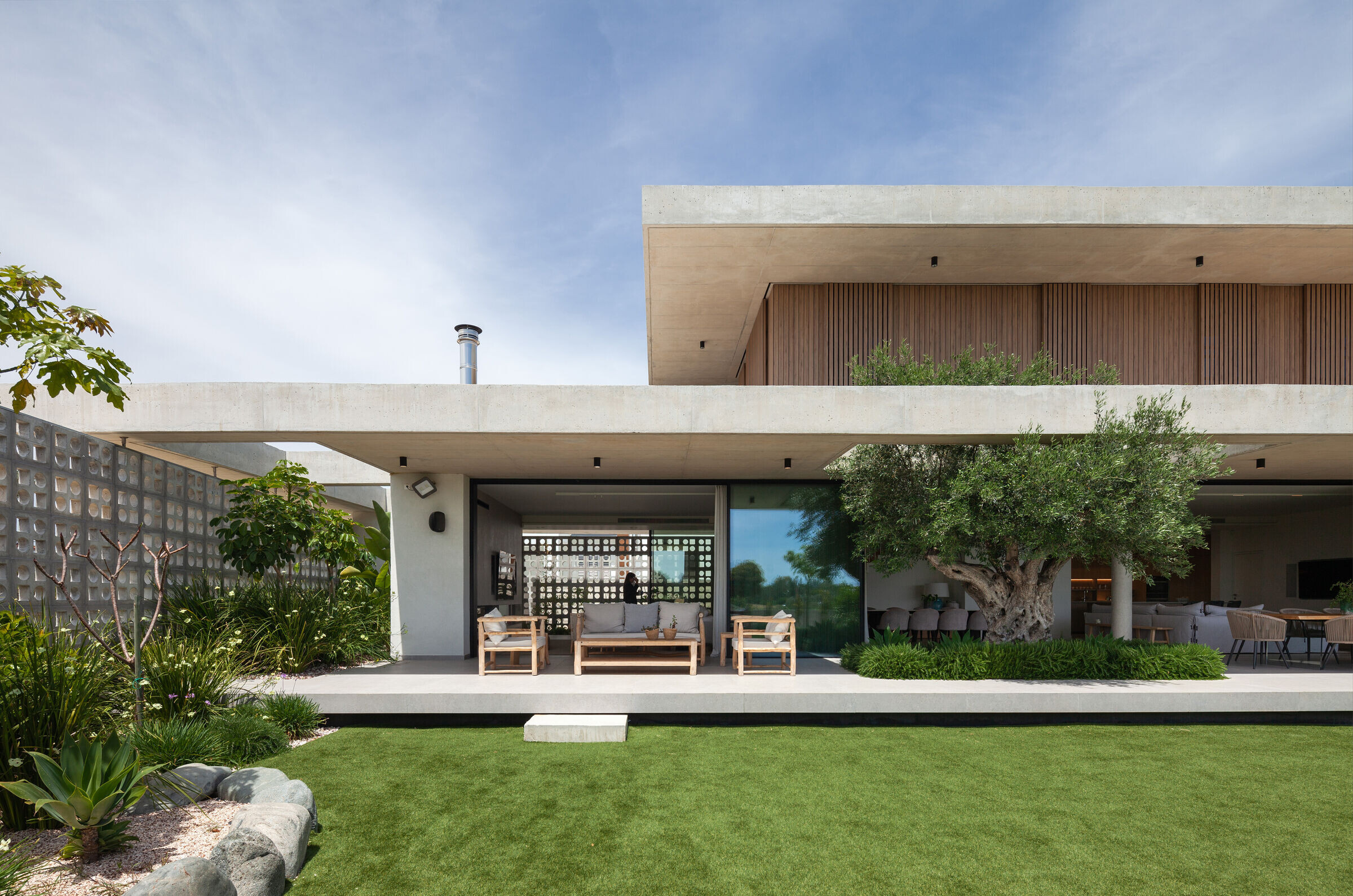 https://archello.com/story/125322/attachments/photos-videos/5 photo_credit Creative Photo Room