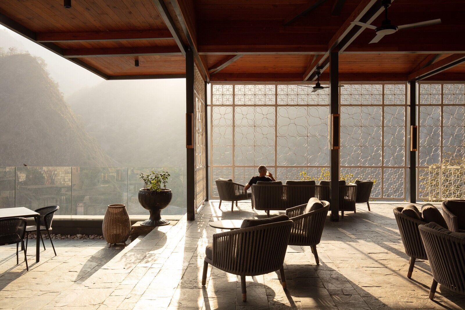 https://archello.com/story/125382/attachments/renders/9