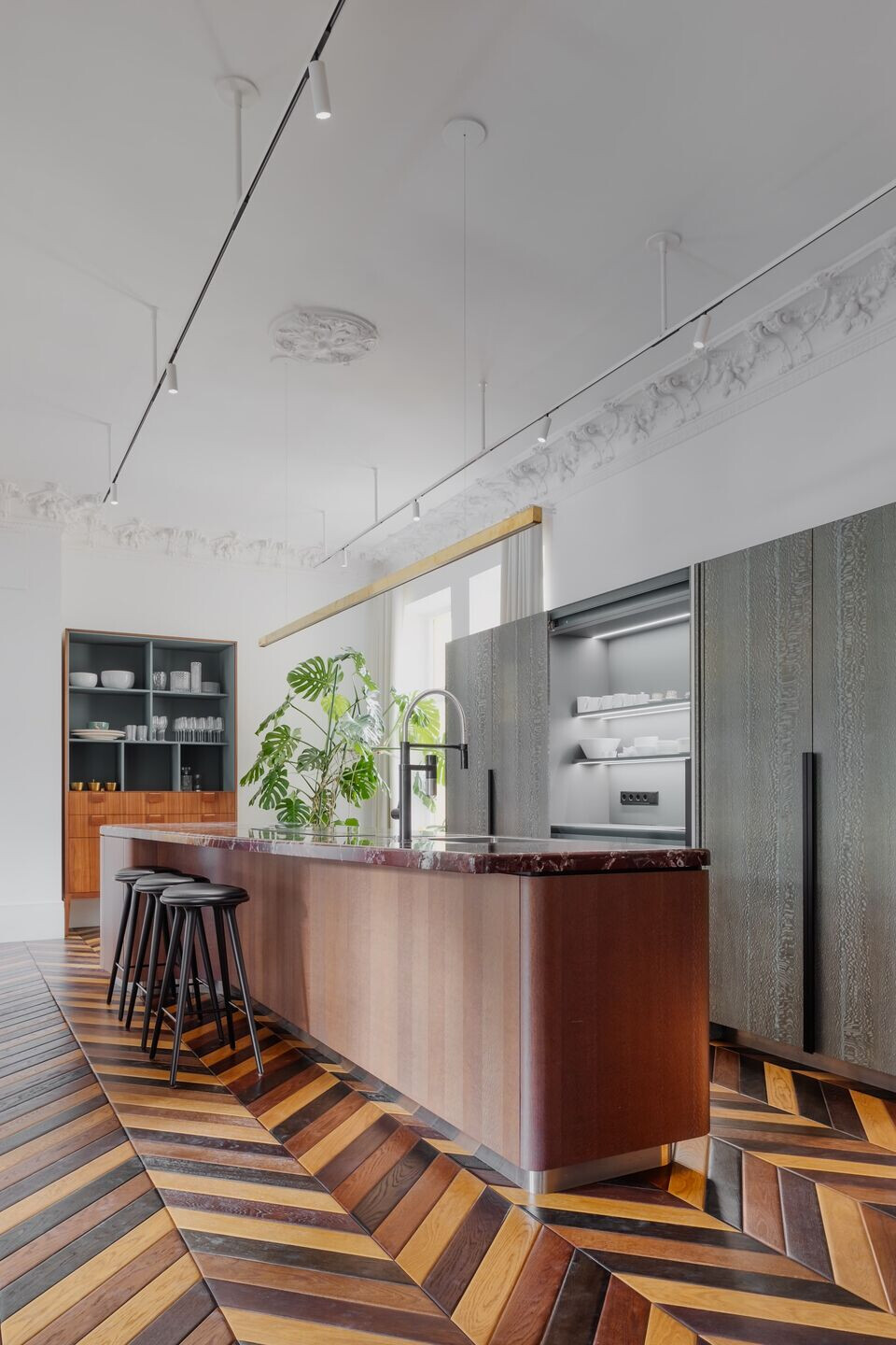 https://archello.com/story/125471/attachments/photos-videos/5