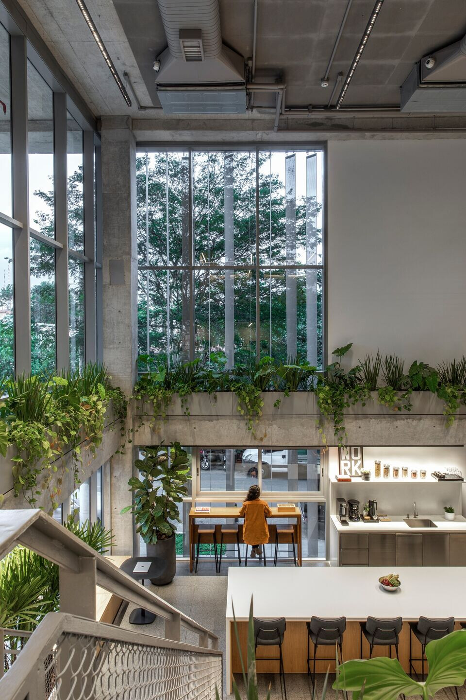 https://archello.com/story/125662/attachments/photos-videos/9 photo_credit Maíra Acayaba