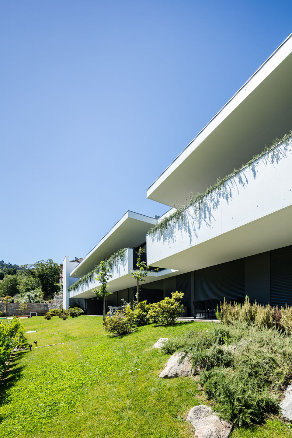 https://archello.com/story/125521/attachments/photos-videos/7 photo_credit João Morgado