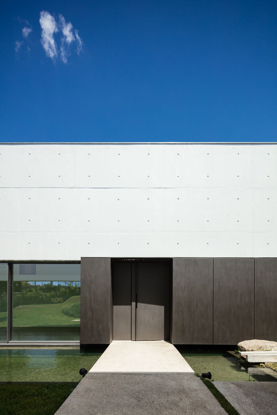 https://archello.com/story/125521/attachments/photos-videos/6 photo_credit João Morgado