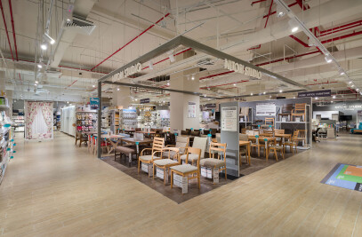 Capturing the Interiors of a Specialty Store
