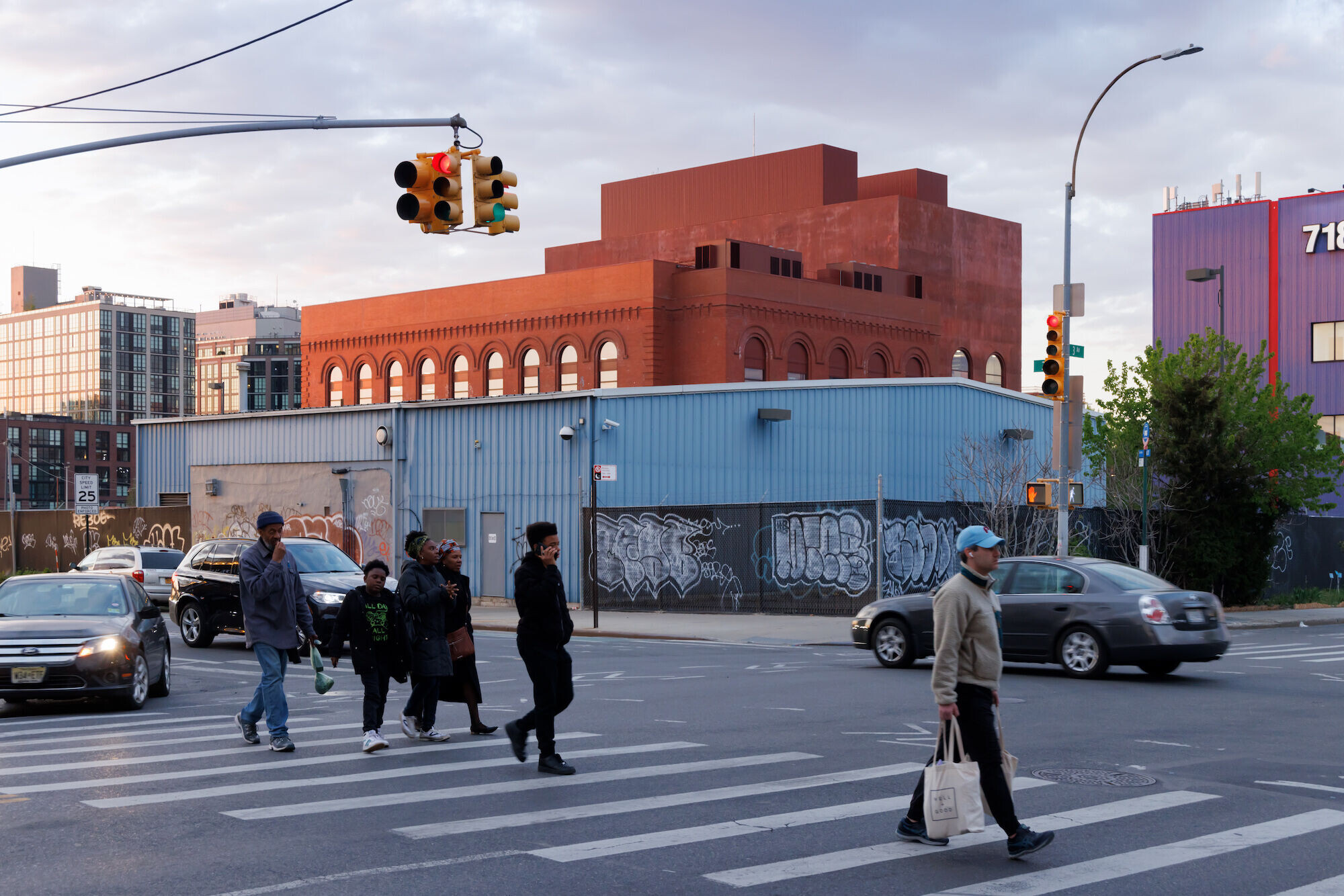https://archello.com/story/125928/attachments/photos-videos/6 photo_credit Albert Vecerka/Esto