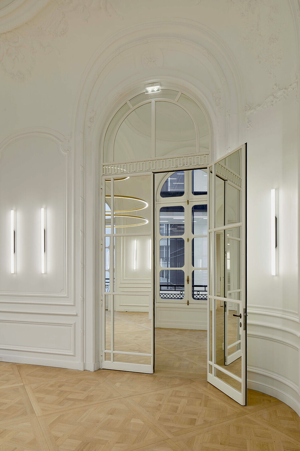 https://archello.com/story/126097/attachments/photos-videos/13 photo_credit Hervé Abbadie