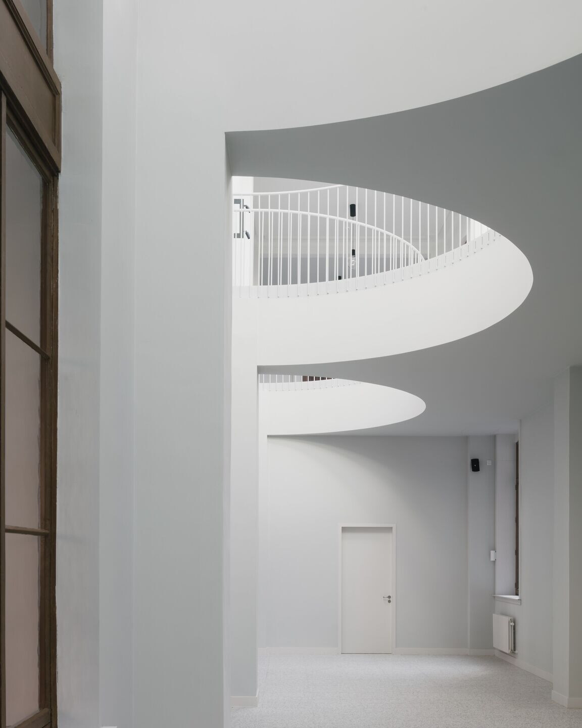 https://archello.com/story/126249/attachments/photos-videos/39 photo_credit Stijn Bollaert