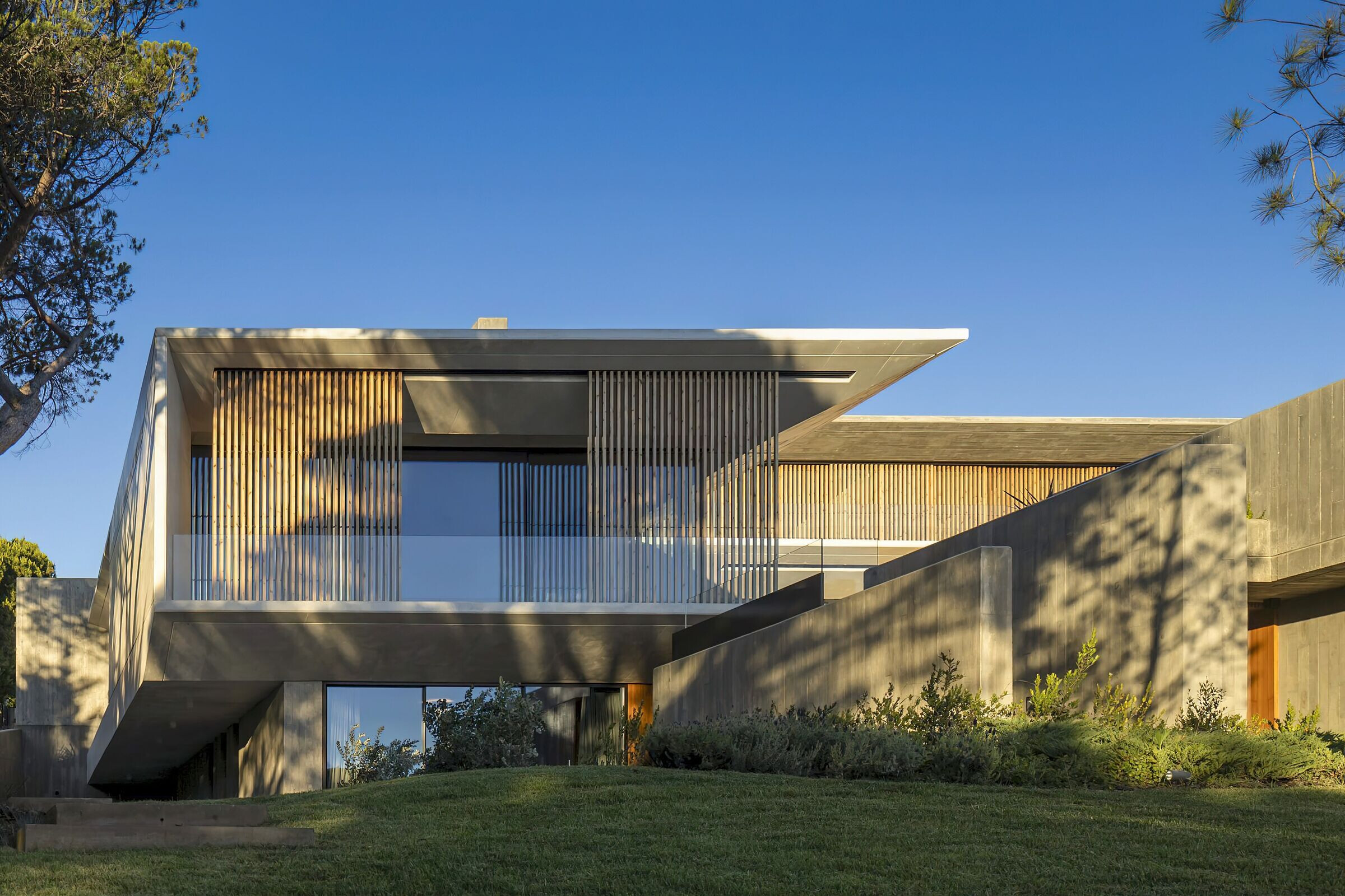 https://archello.com/story/126312/attachments/photos-videos/3 photo_credit Fernando Guerra / FG+SG